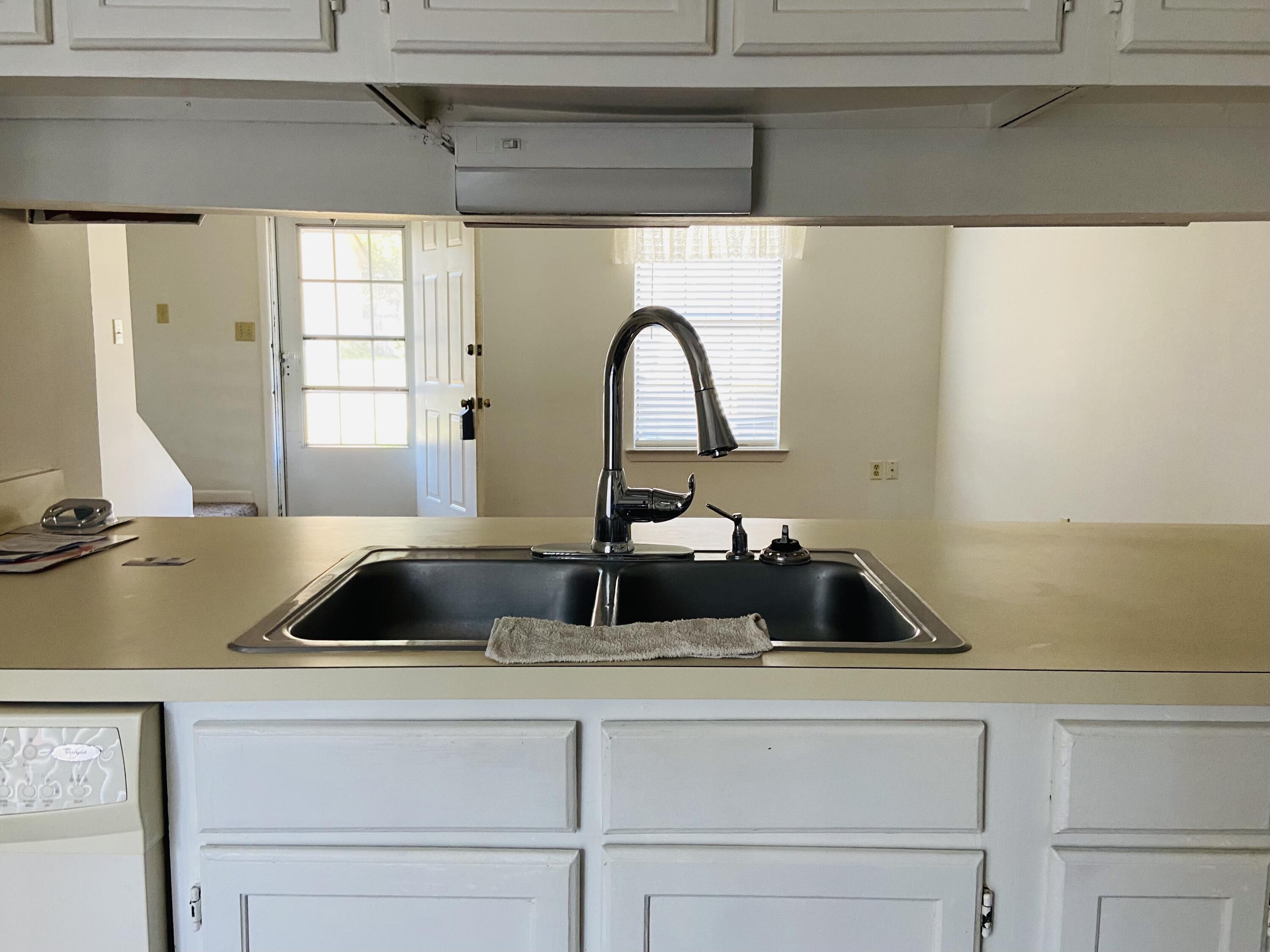 VIKING MANOR PH 1 - Residential