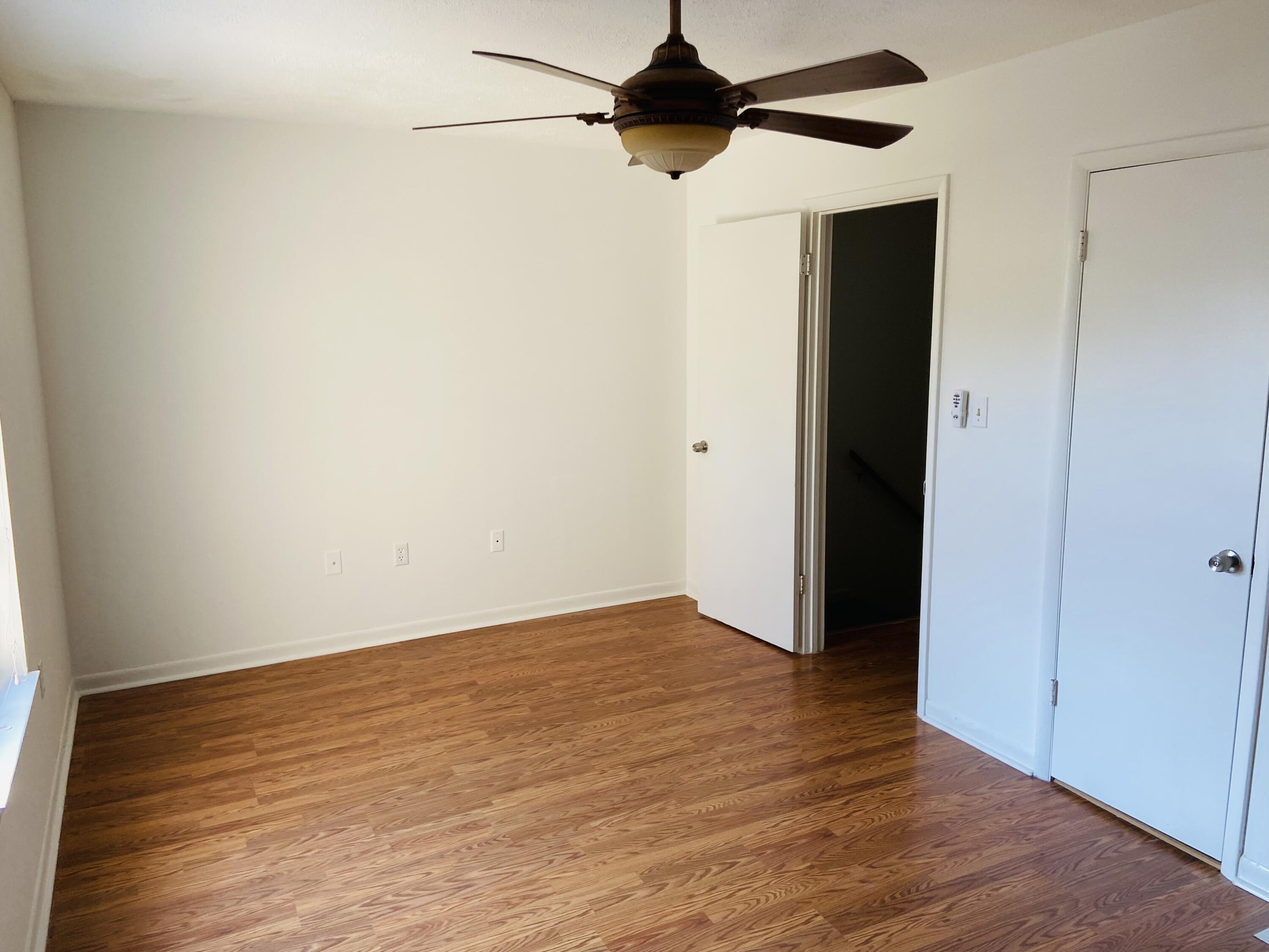 VIKING MANOR PH 1 - Residential