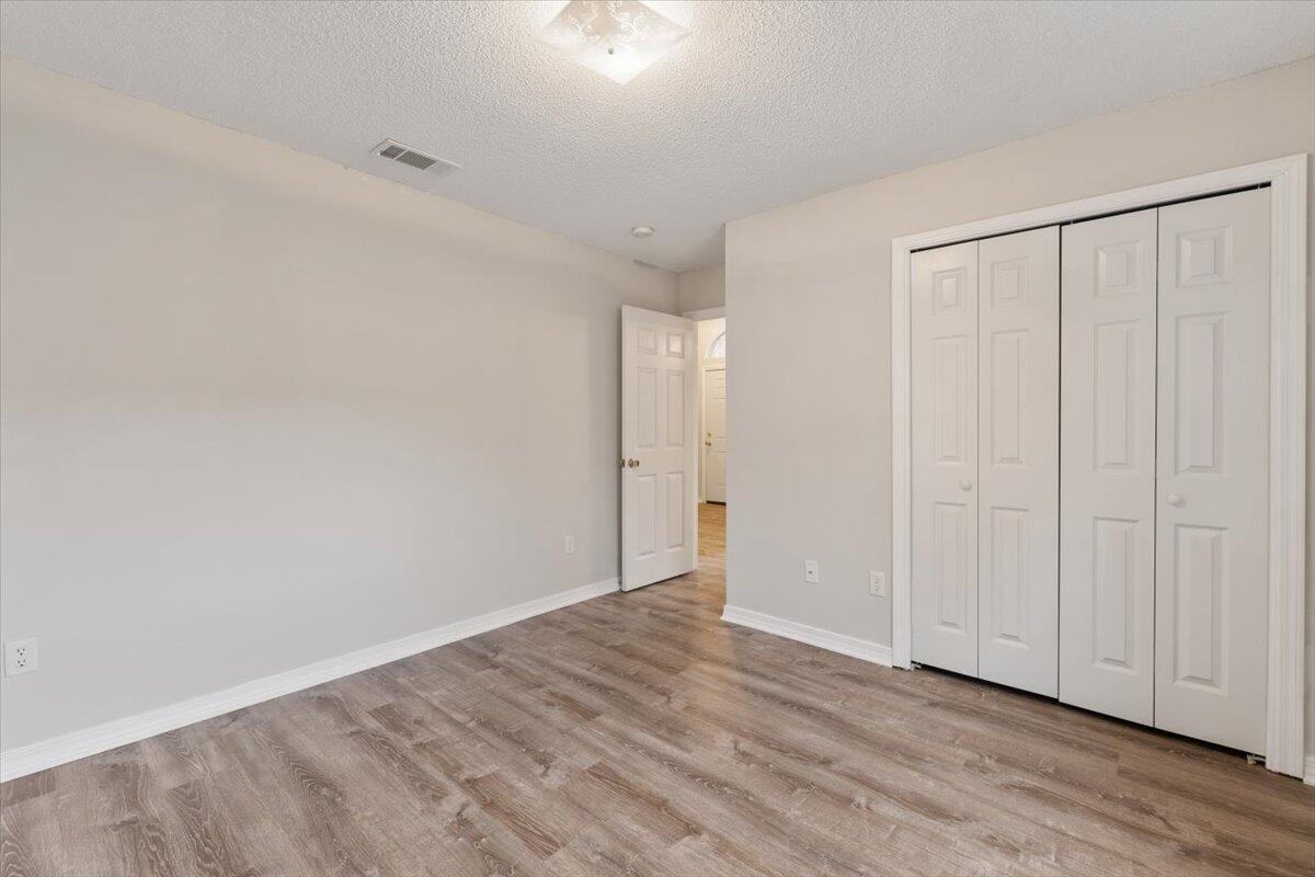 HIDDEN SHORES - Residential