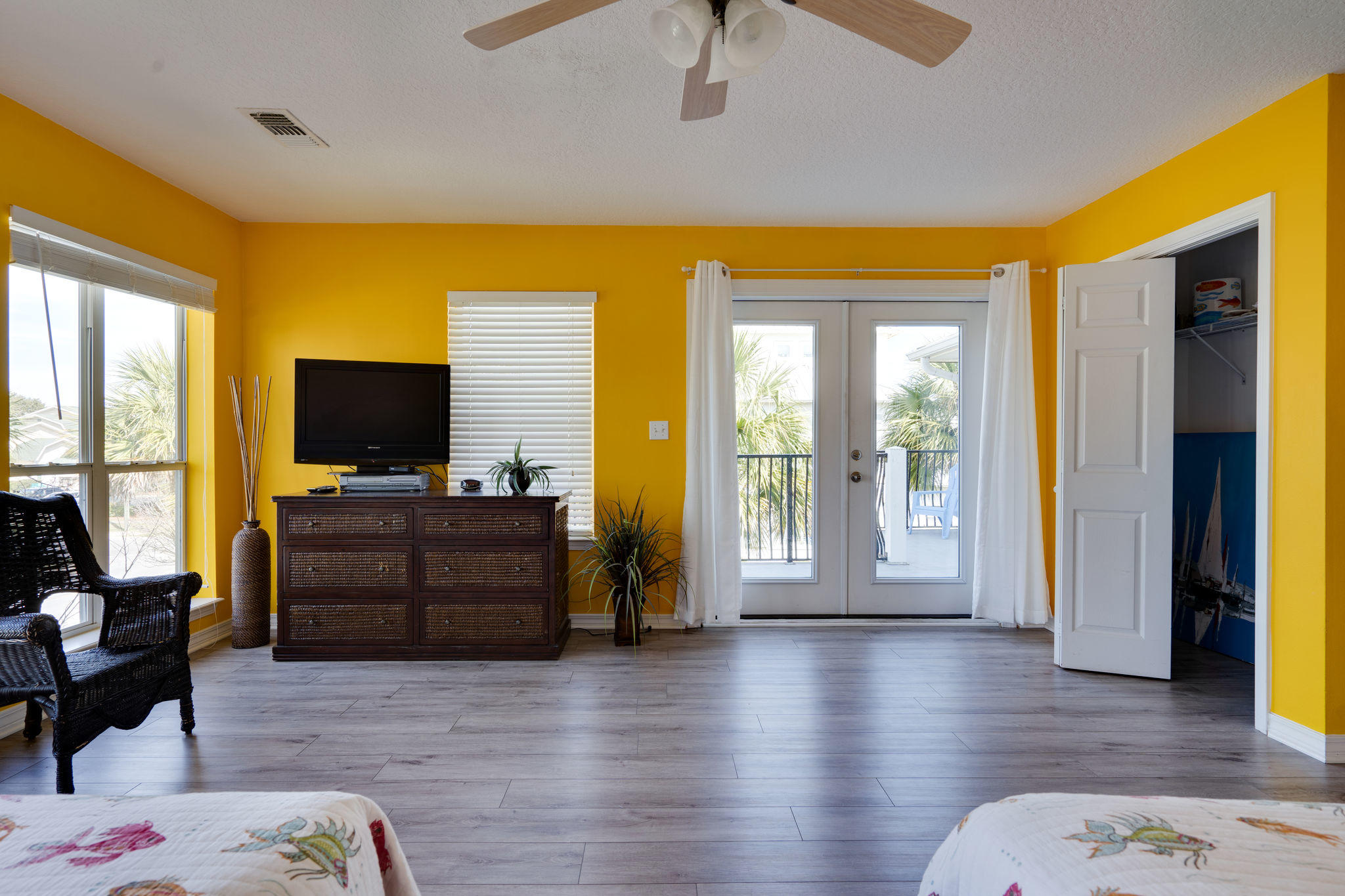 CRYSTAL BEACH - Residential