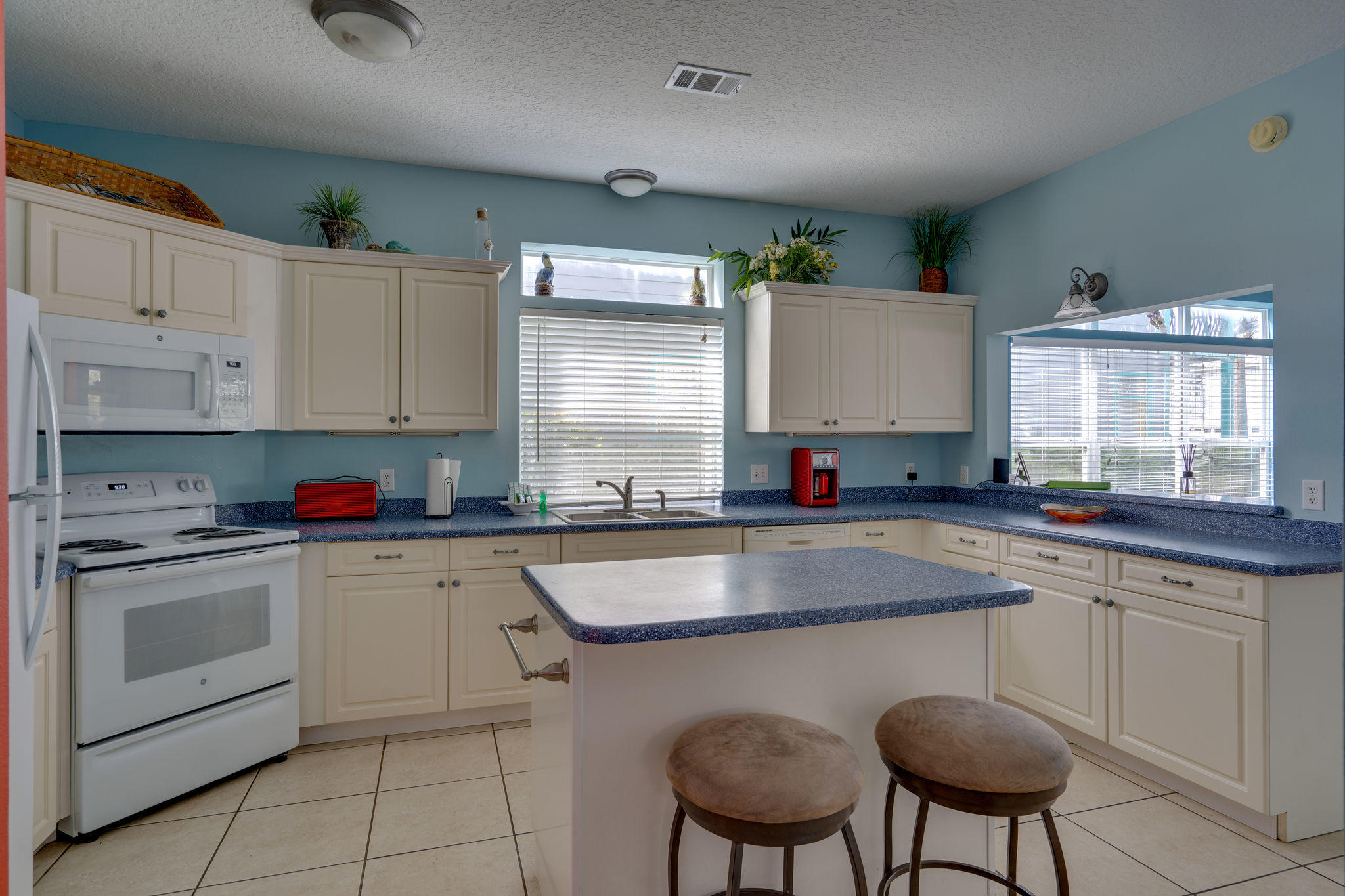 CRYSTAL BEACH - Residential