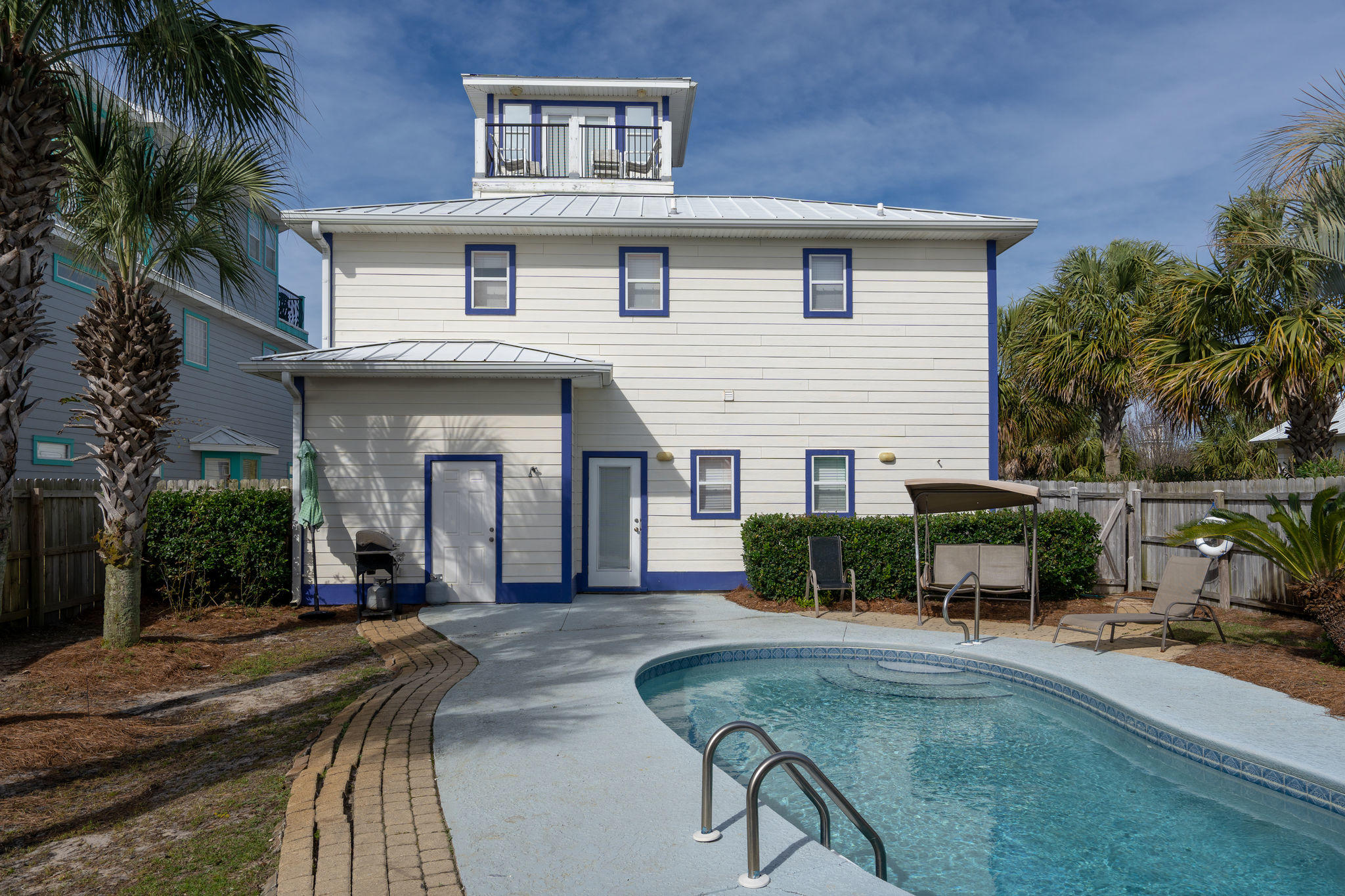 CRYSTAL BEACH - Residential