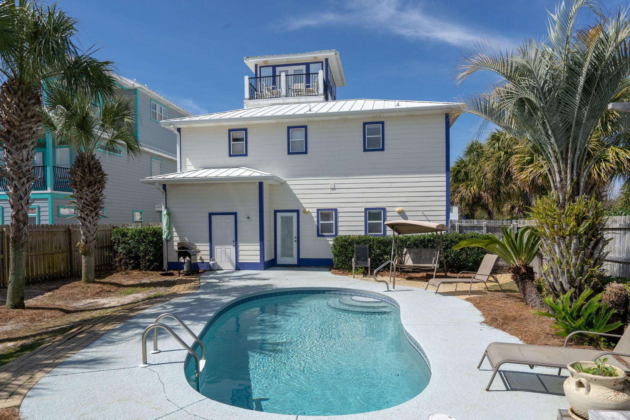 CRYSTAL BEACH - Residential