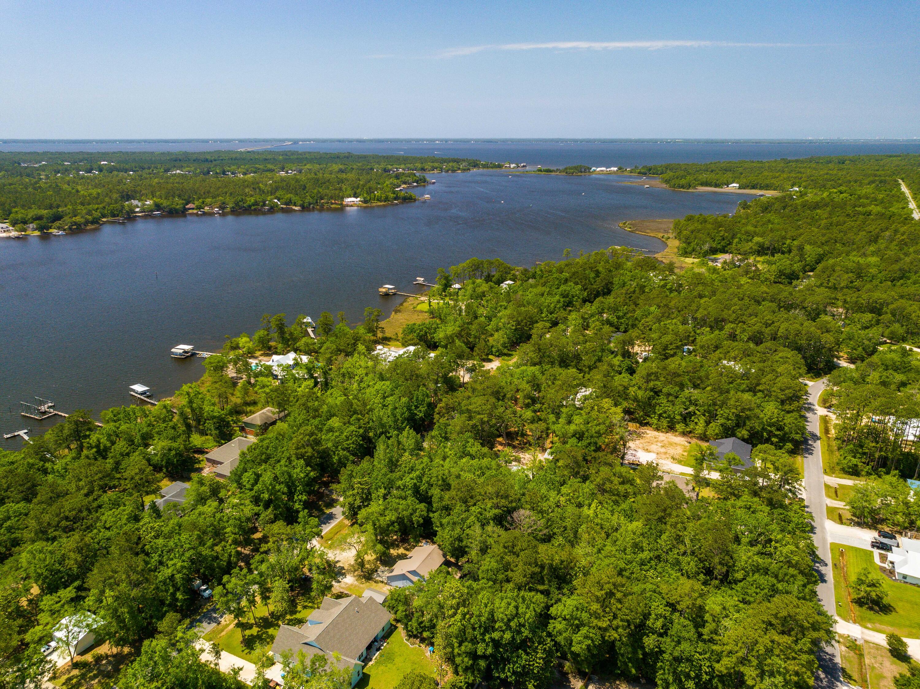 LAGRANGE SHORES - Residential