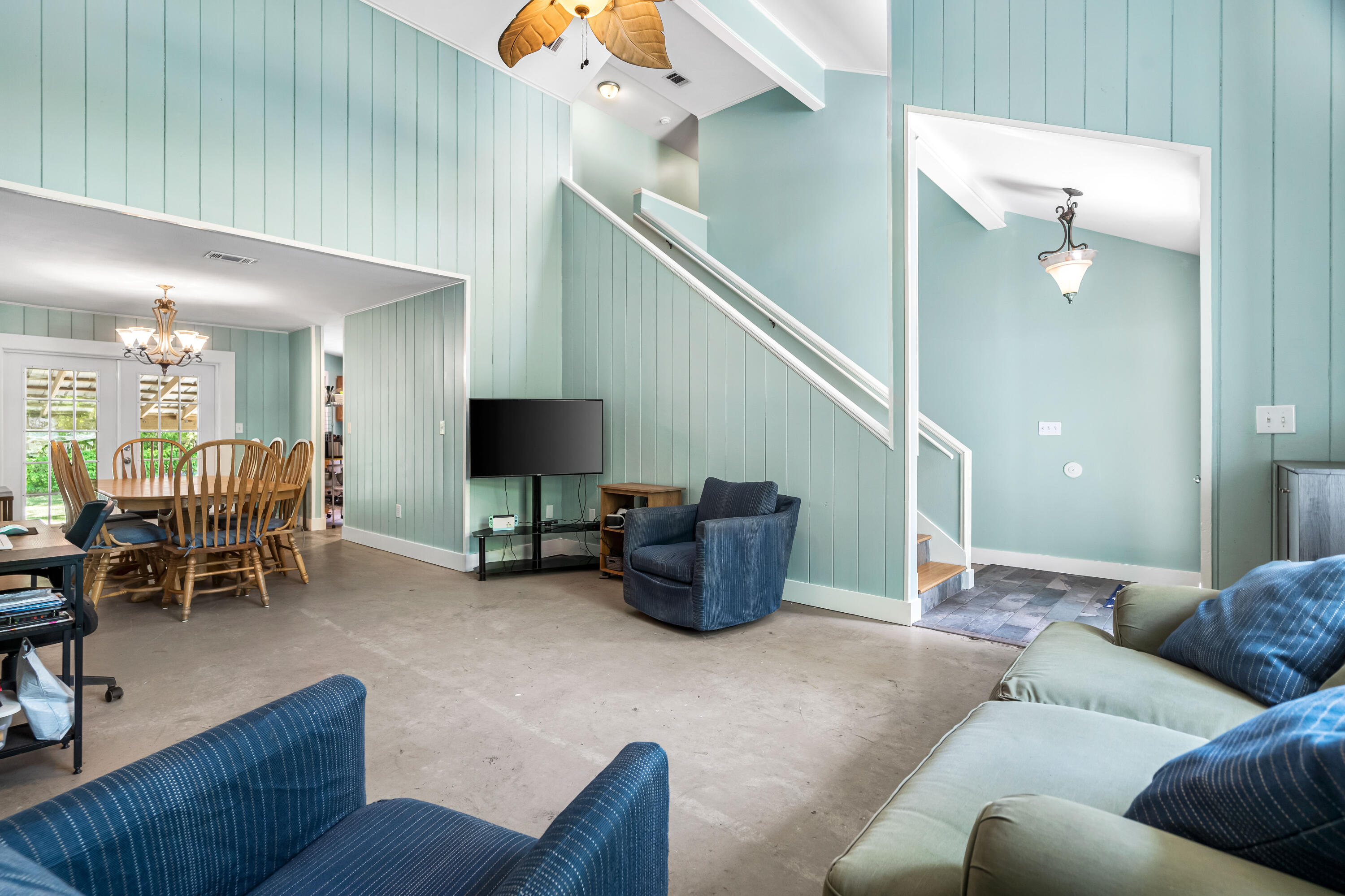 LAGRANGE SHORES - Residential