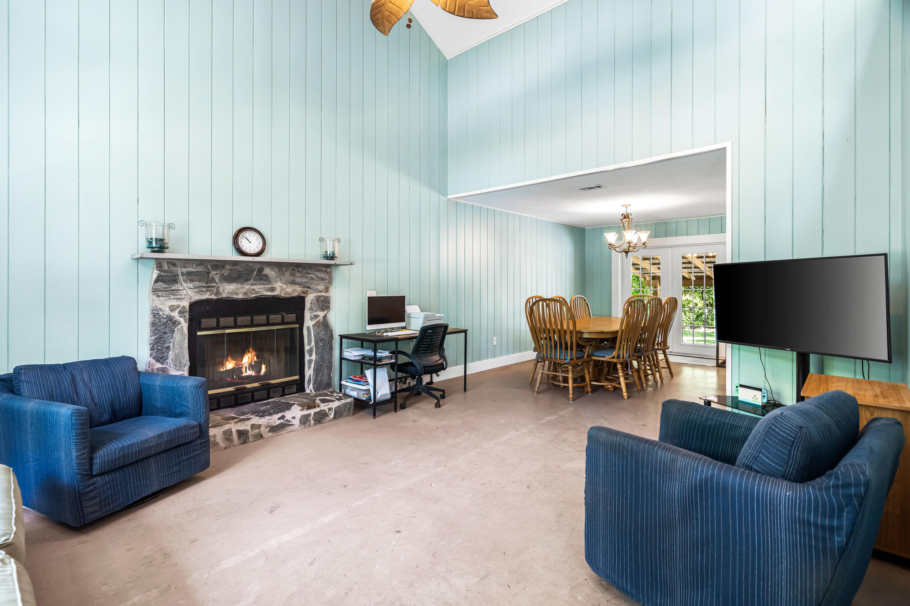 LAGRANGE SHORES - Residential