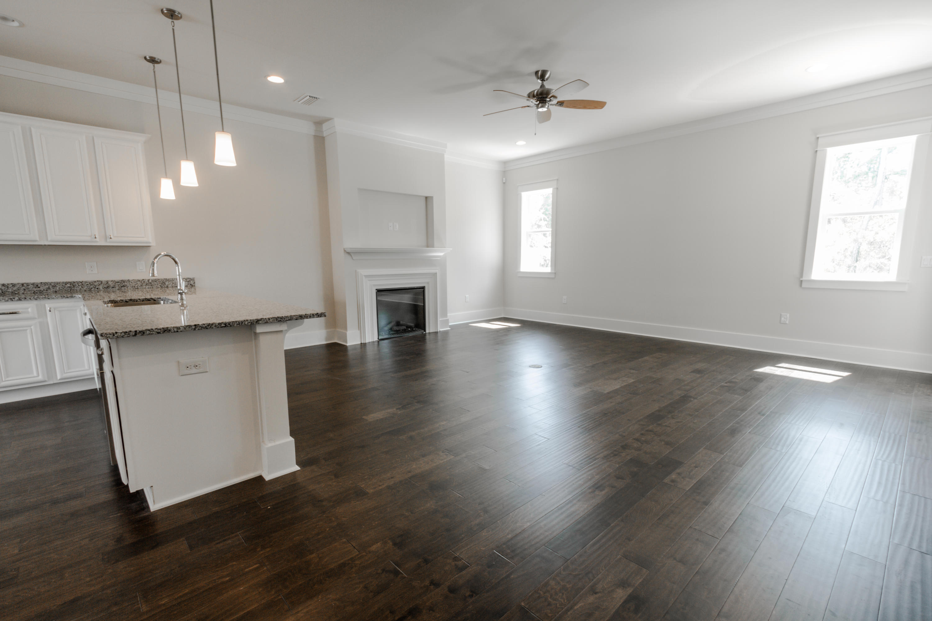 PARADISE COVE - Residential