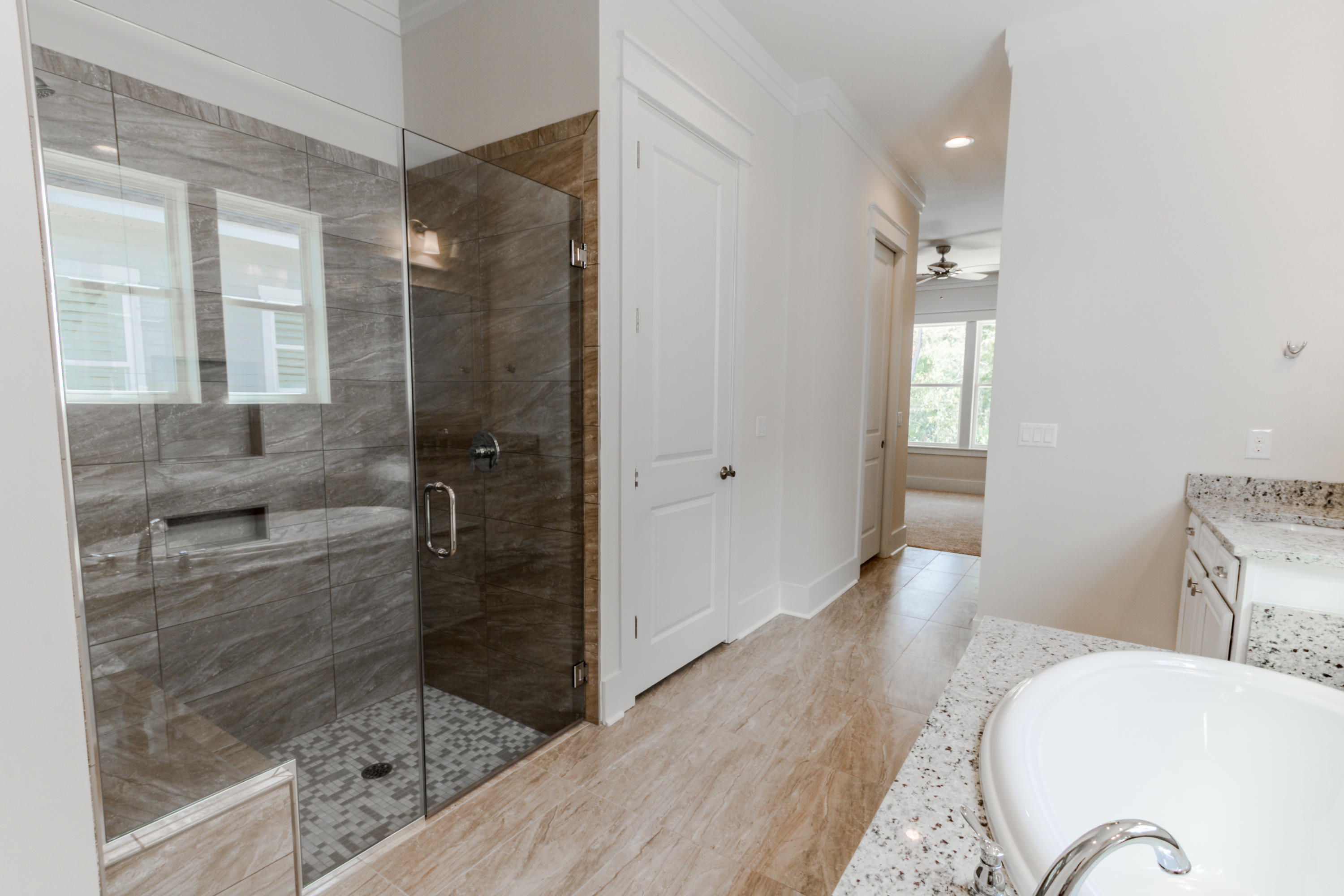 PARADISE COVE - Residential