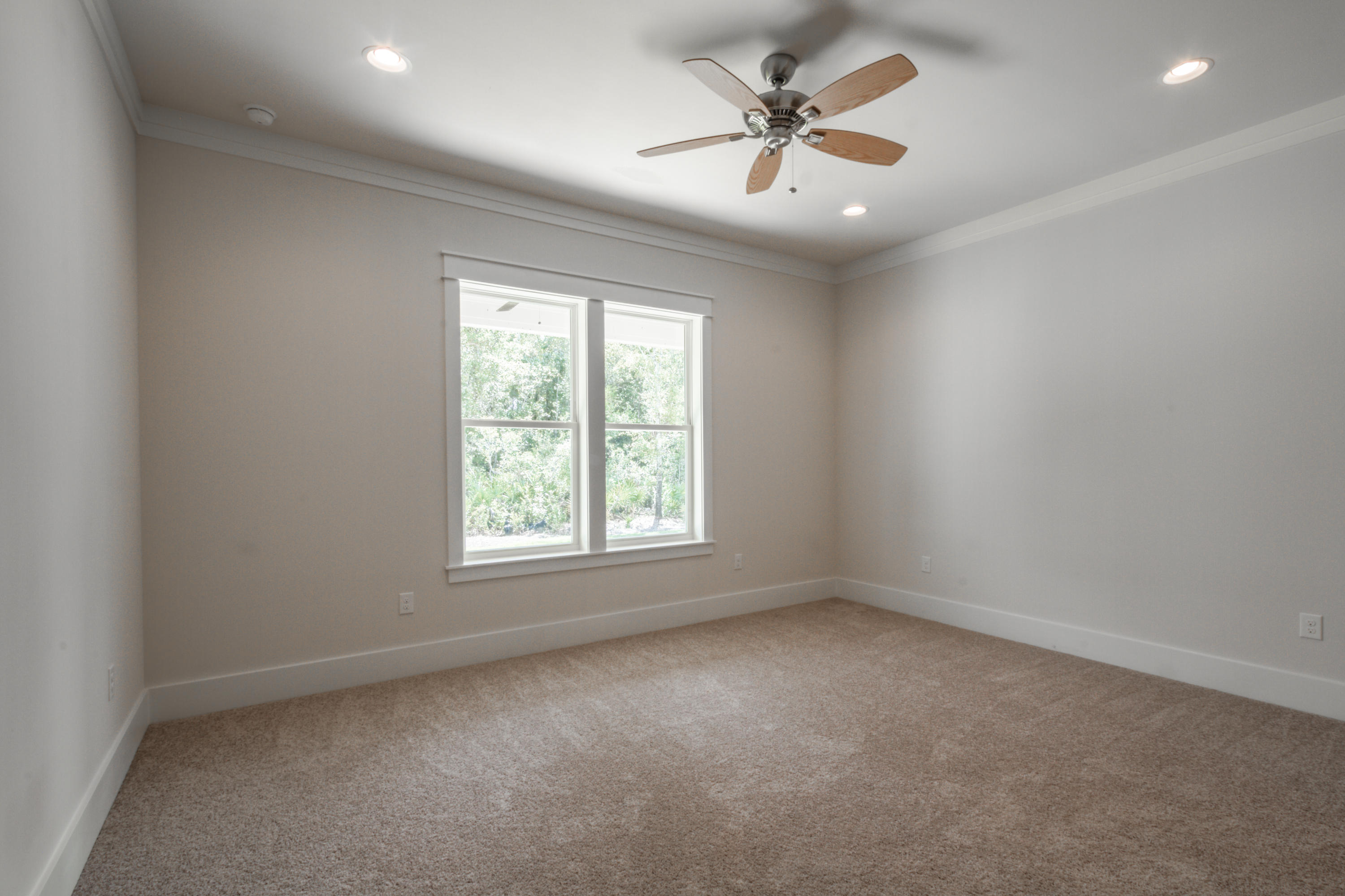 PARADISE COVE - Residential