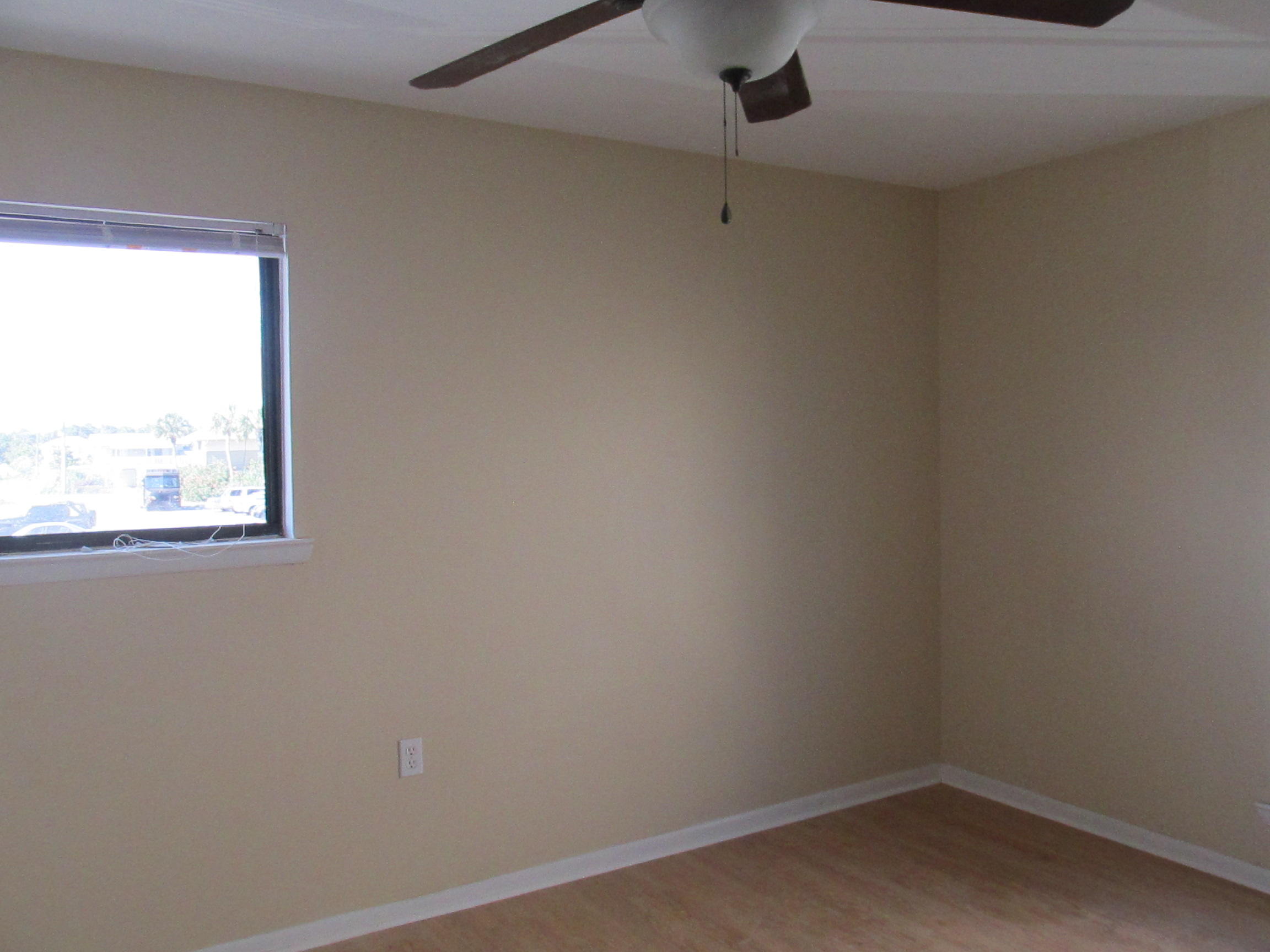 SUMMERHOUSE T/H - Residential Lease