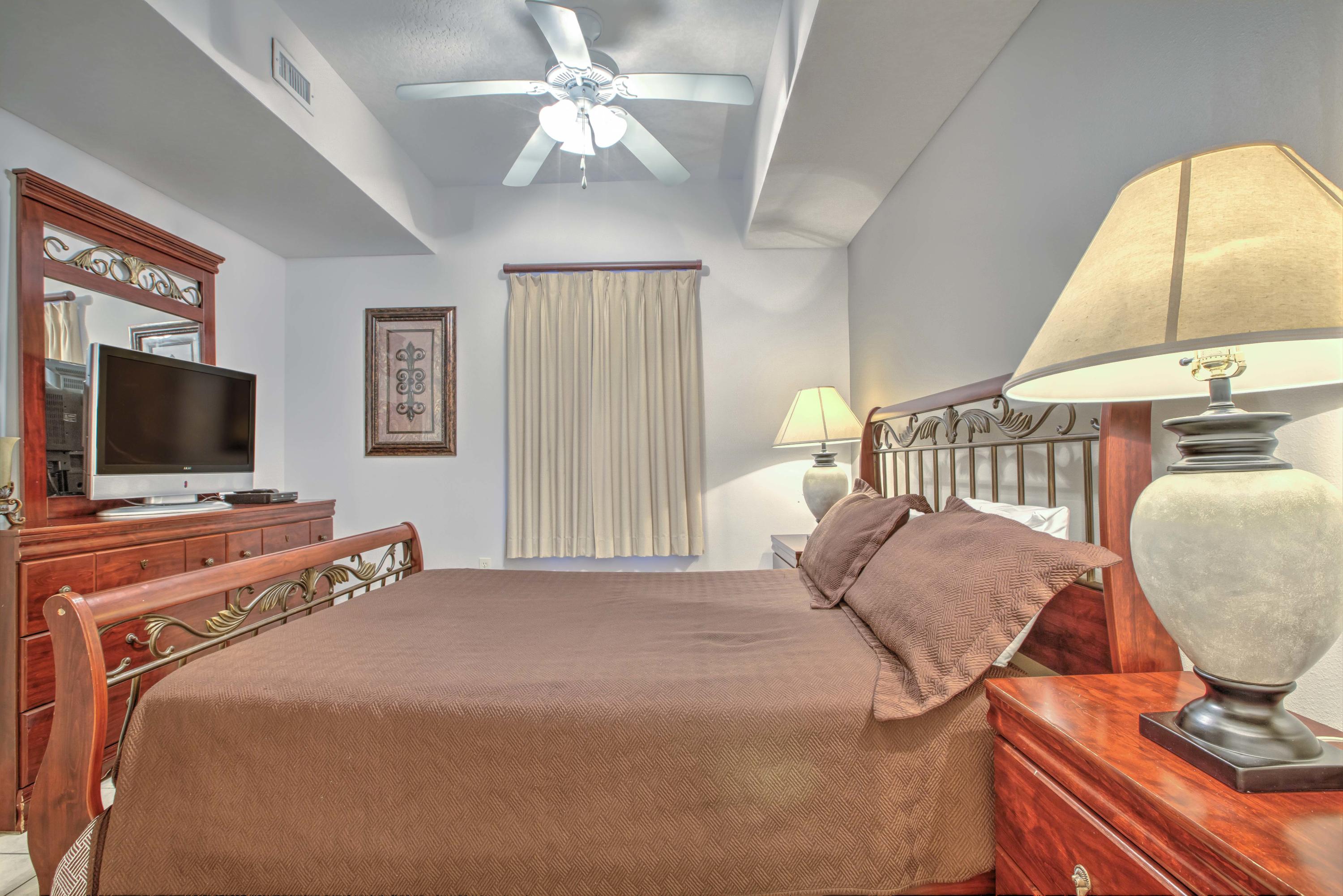 ARIEL DUNES I - Residential