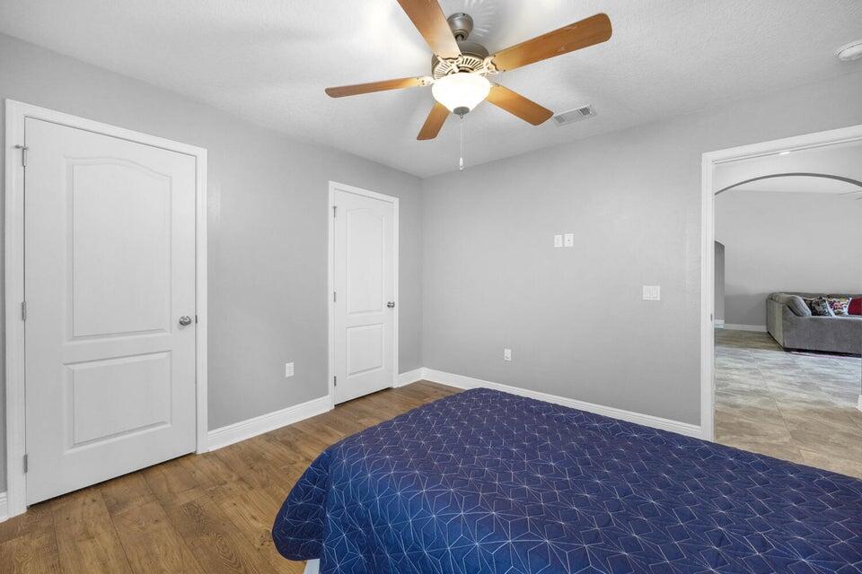 DUGGAN POND ESTATES - Residential Lease