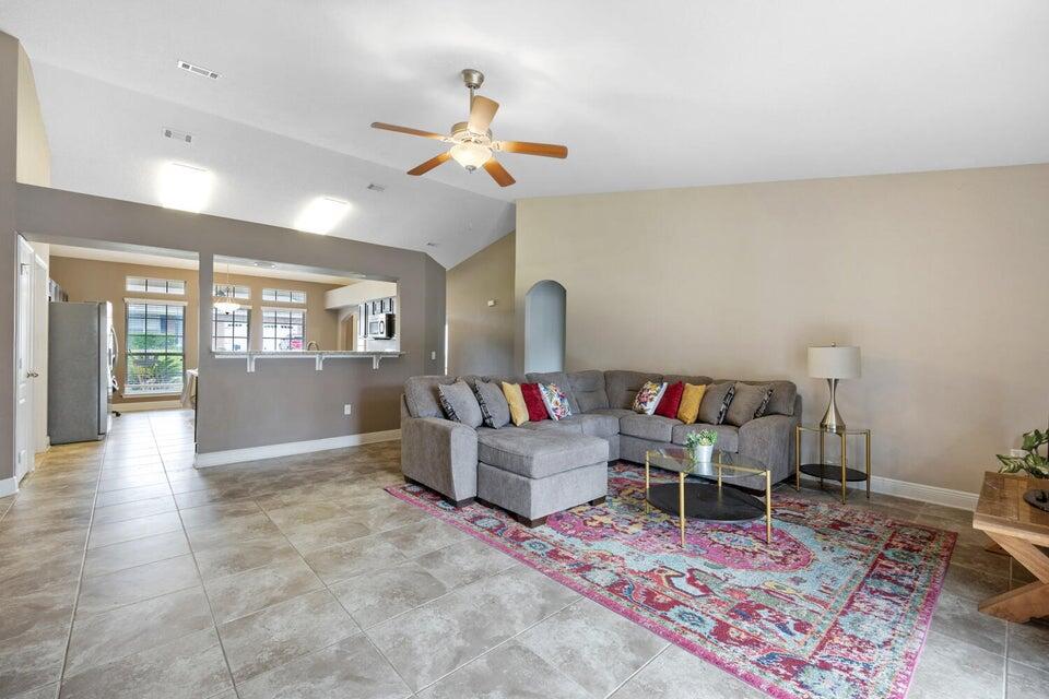 DUGGAN POND ESTATES - Residential Lease