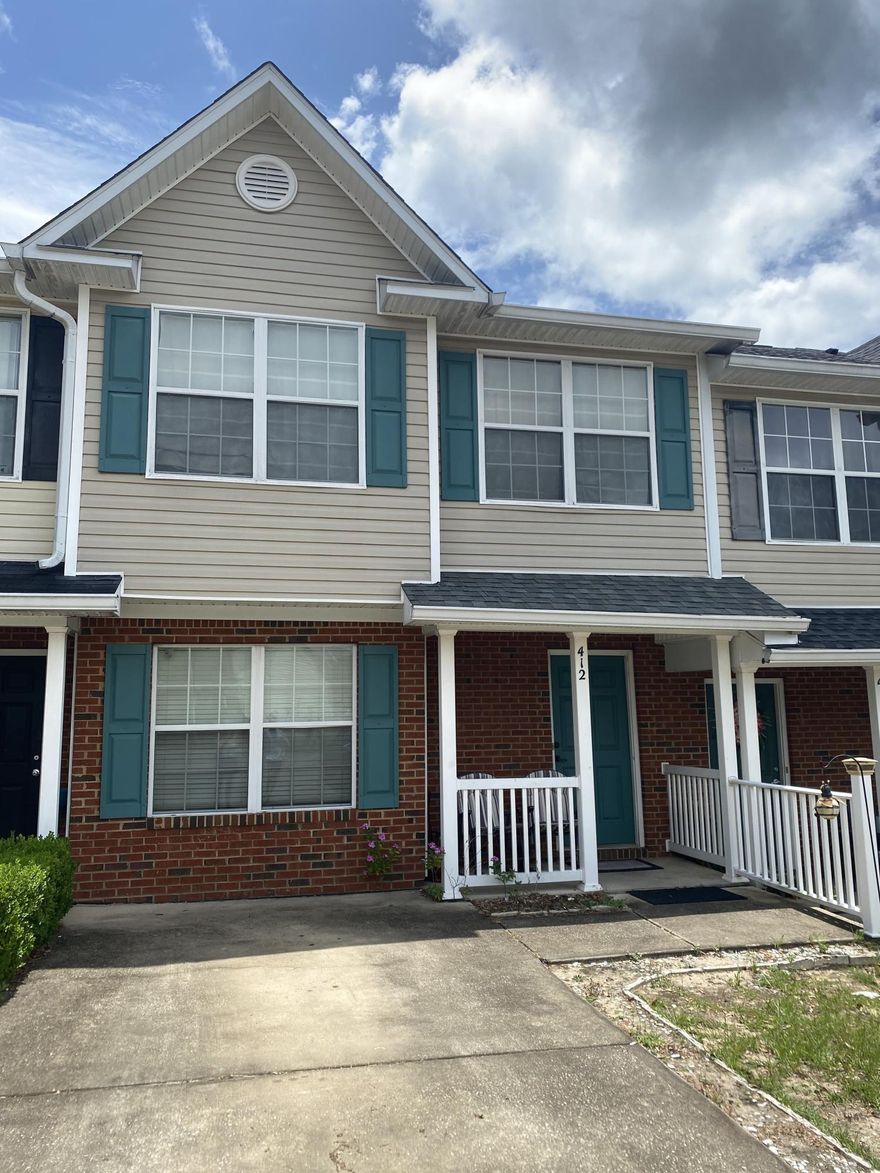 Beautiful townhome with several upgrades and NEW ROOF! Upgrades include crown molding, corian kitchen countertops and tile in the kitchen. Fenced in backyard with a storage shed! Roof was completed JUNE 2020! Driveway space/parking for 2 cars. Townhome includes all appliances. This is a MUST SEE! this townhome is in a cul de sac and backs up to preserved woods. Close to top rated schools, North Okaloosa Medical Center and a straight drive to Eglin AFB. Interior photos were taken before current tenant occupied unit.