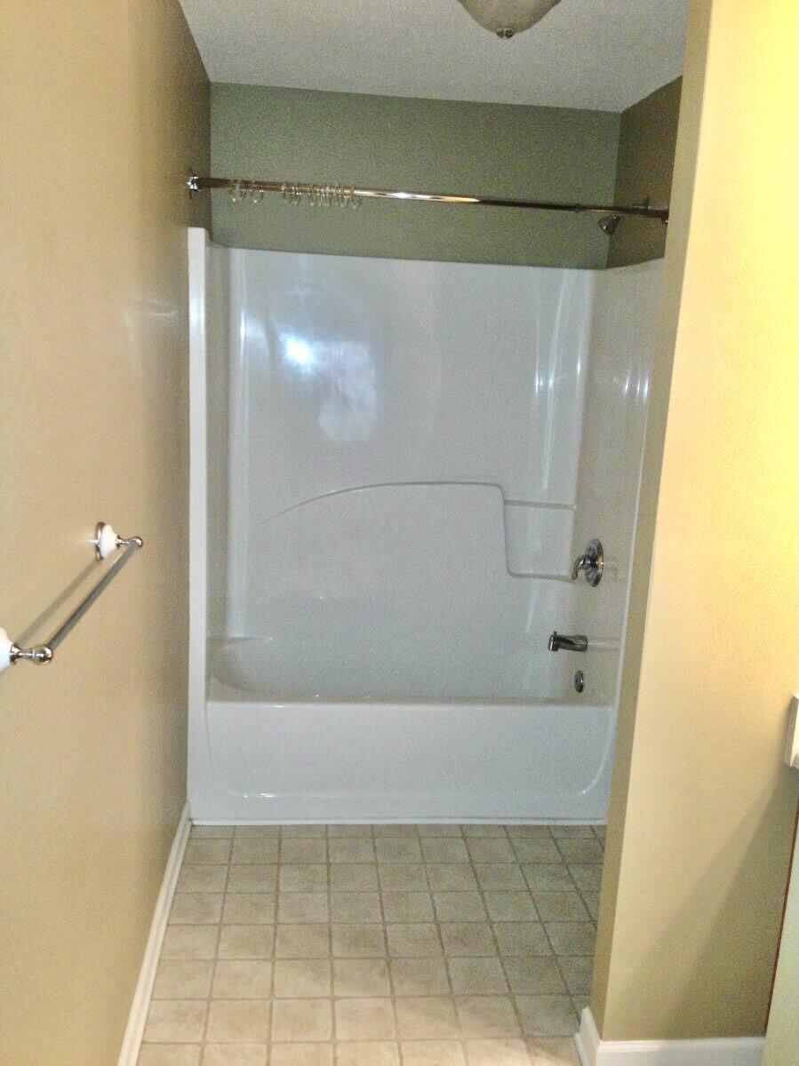 ROLLING PINES - Residential