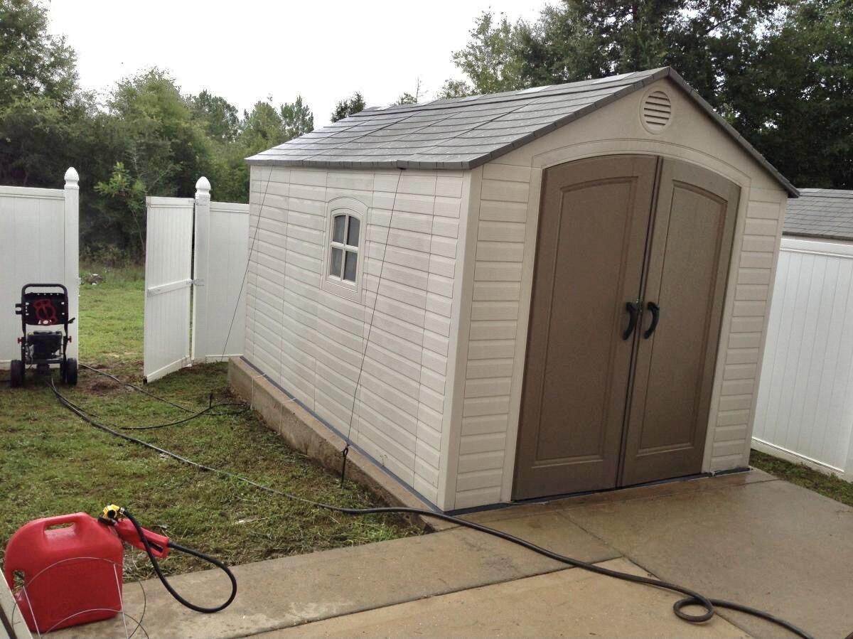 ROLLING PINES - Residential