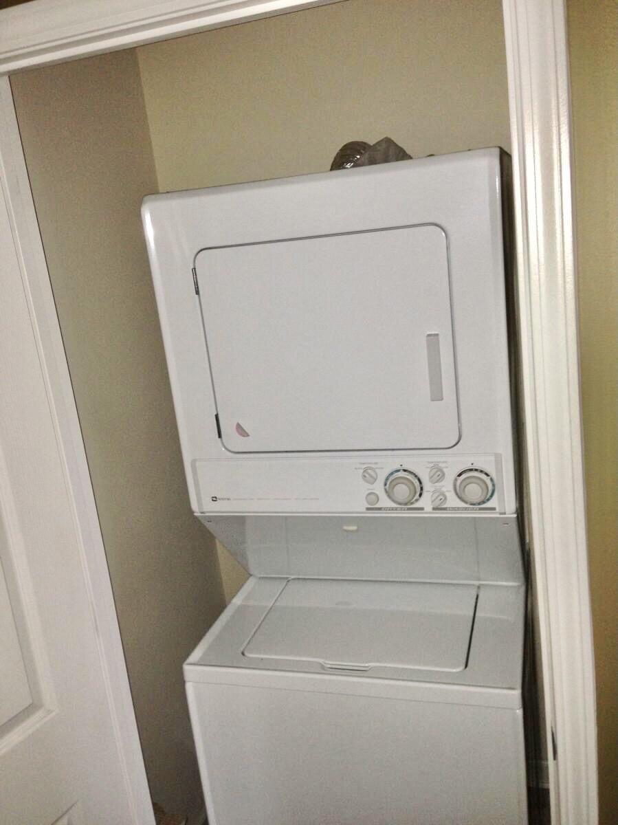 ROLLING PINES - Residential