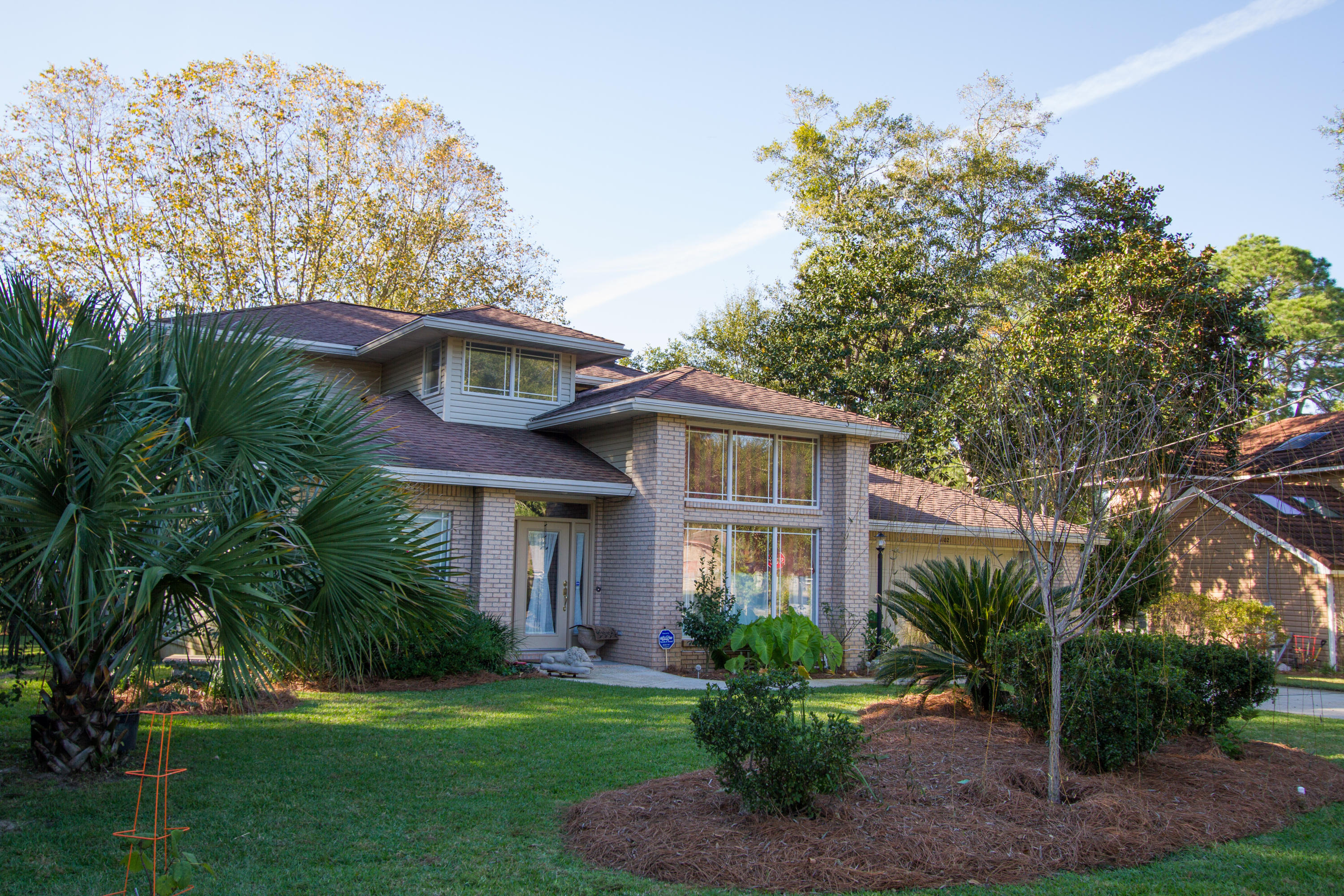 PINEWOOD ESTATES - Residential