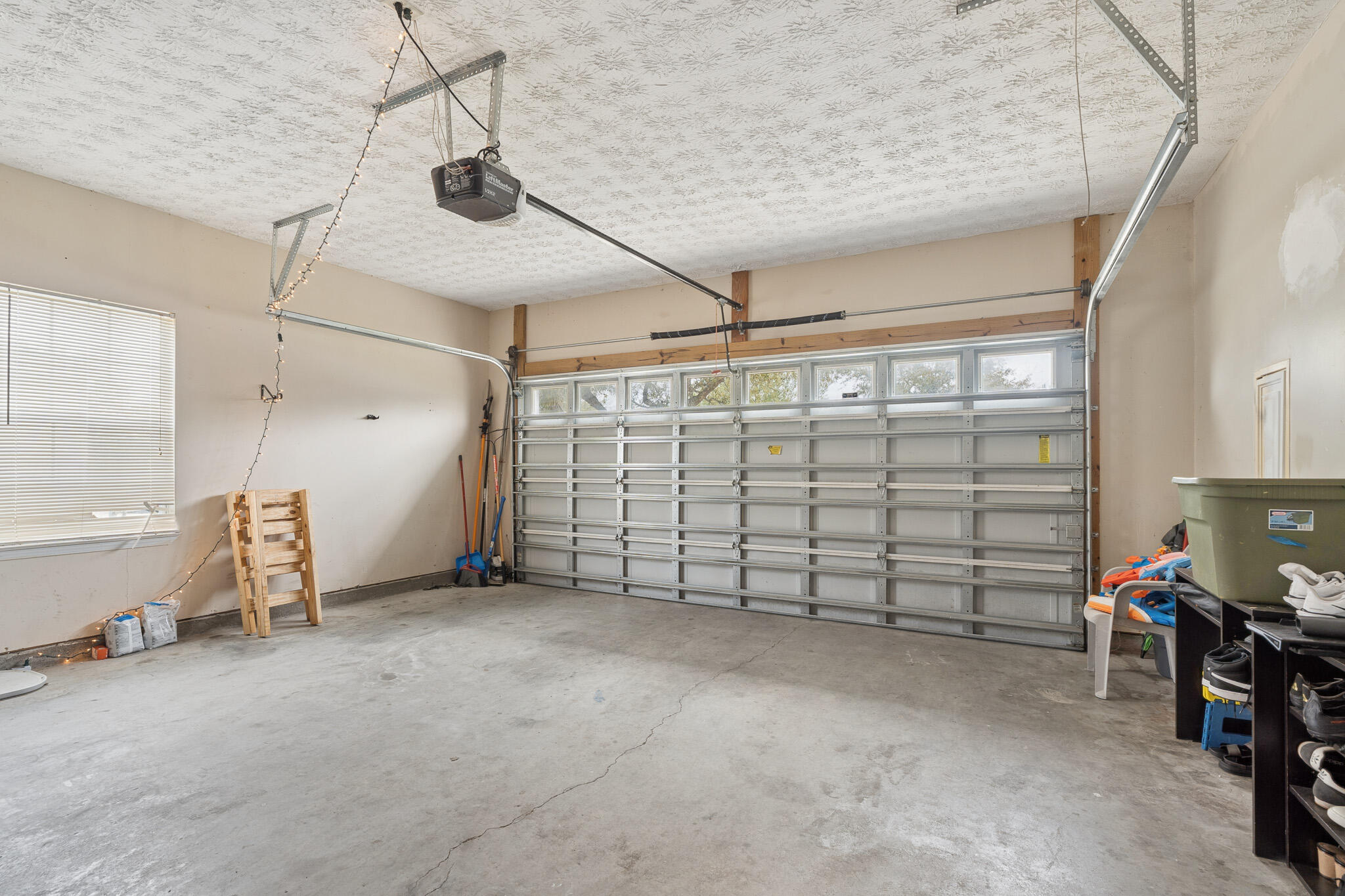 BRANDON OAKS 2ND ADD - Residential