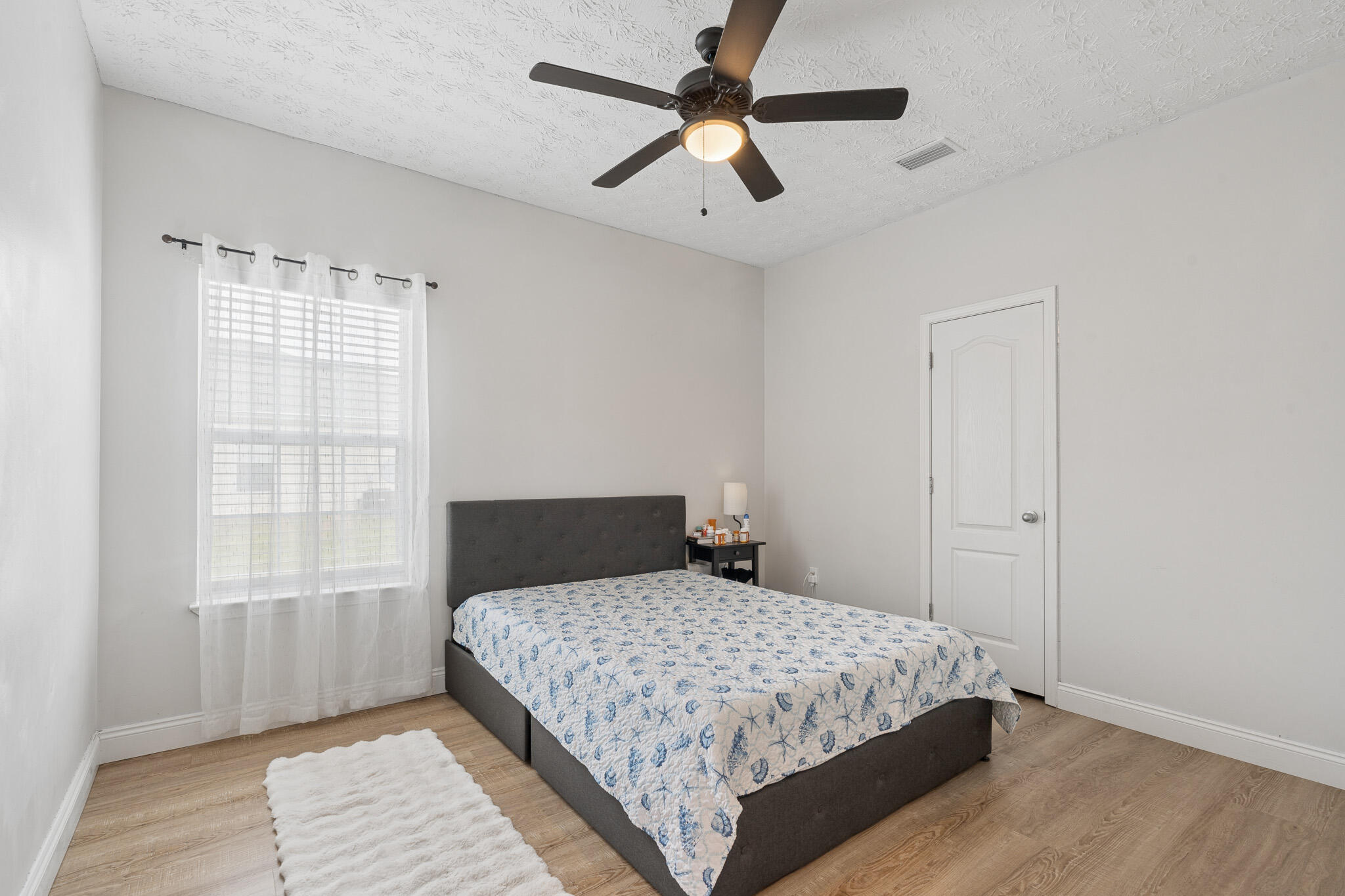 BRANDON OAKS 2ND ADD - Residential