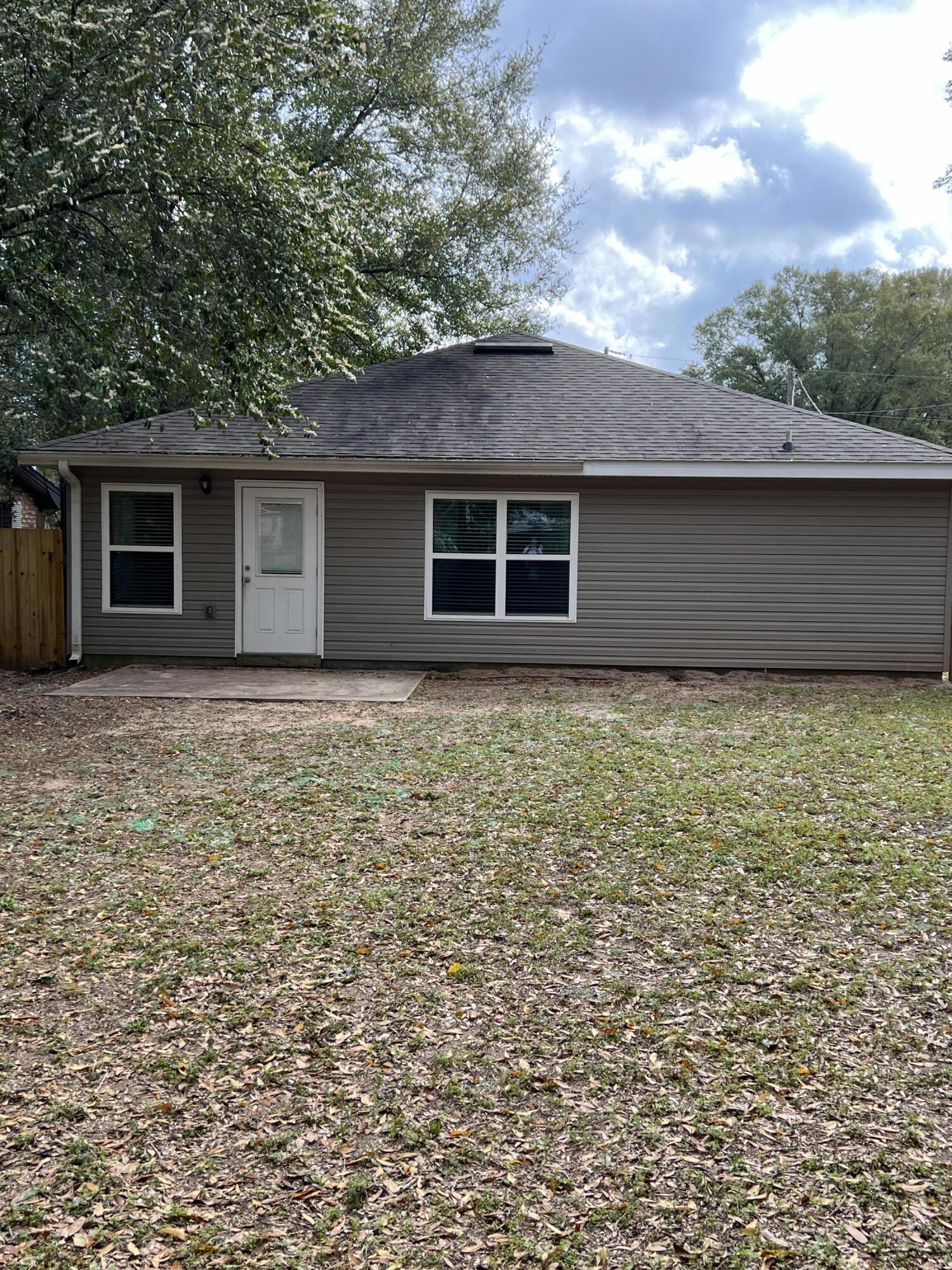 CRESTVIEW - Residential Lease