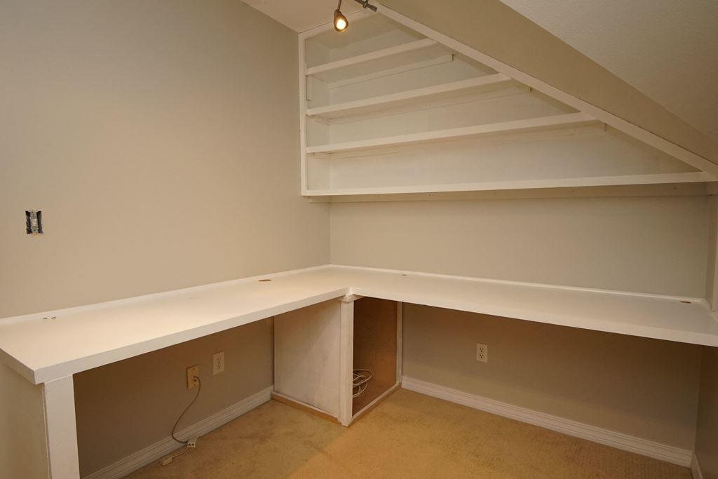 ROCKY BAYOU COUNTRY CLUB ESTATES 9 - Residential