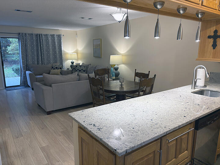 MAGNOLIA BAY CLUB T/H PH 1 - Residential