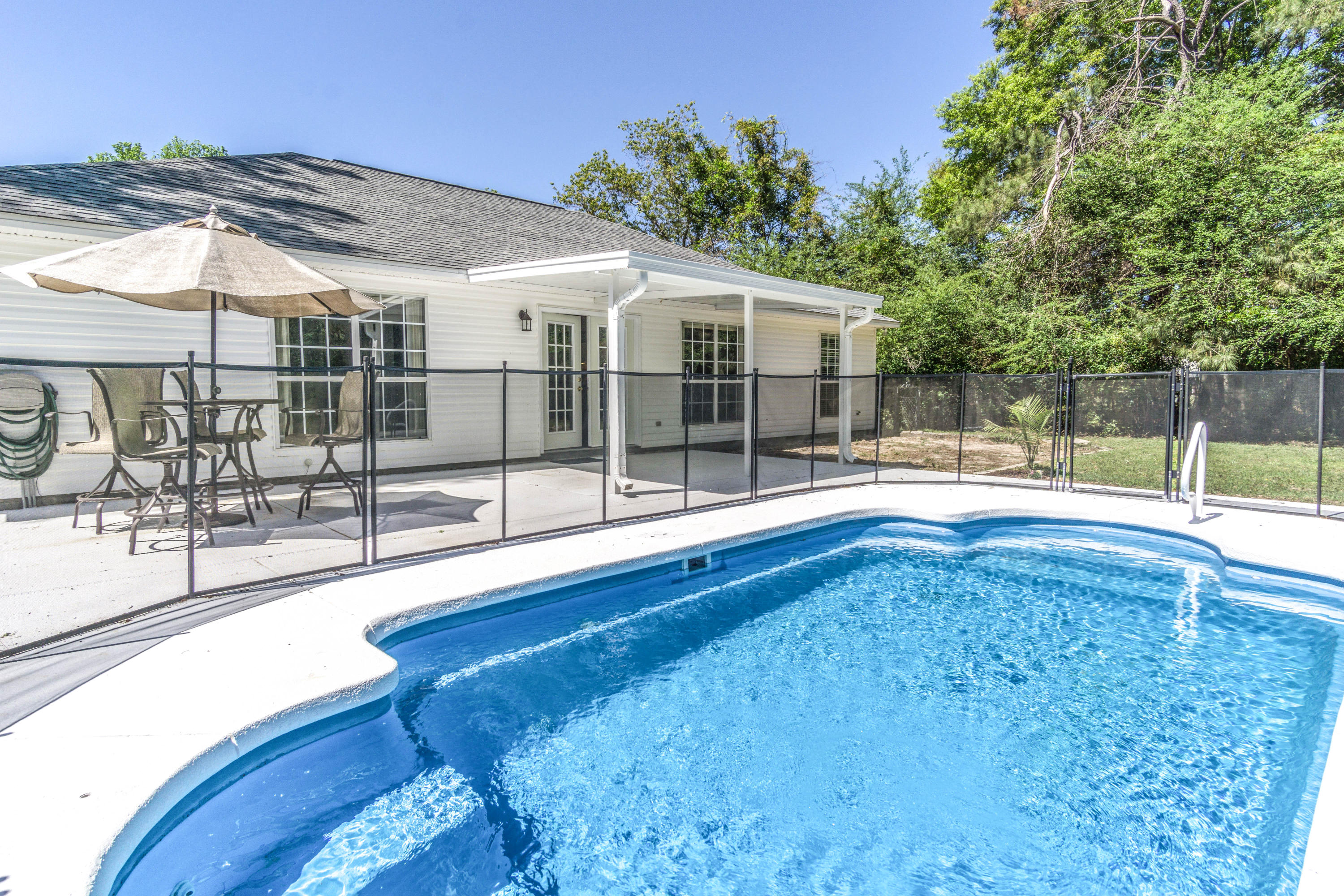 DOGWOOD ESTATES - Residential