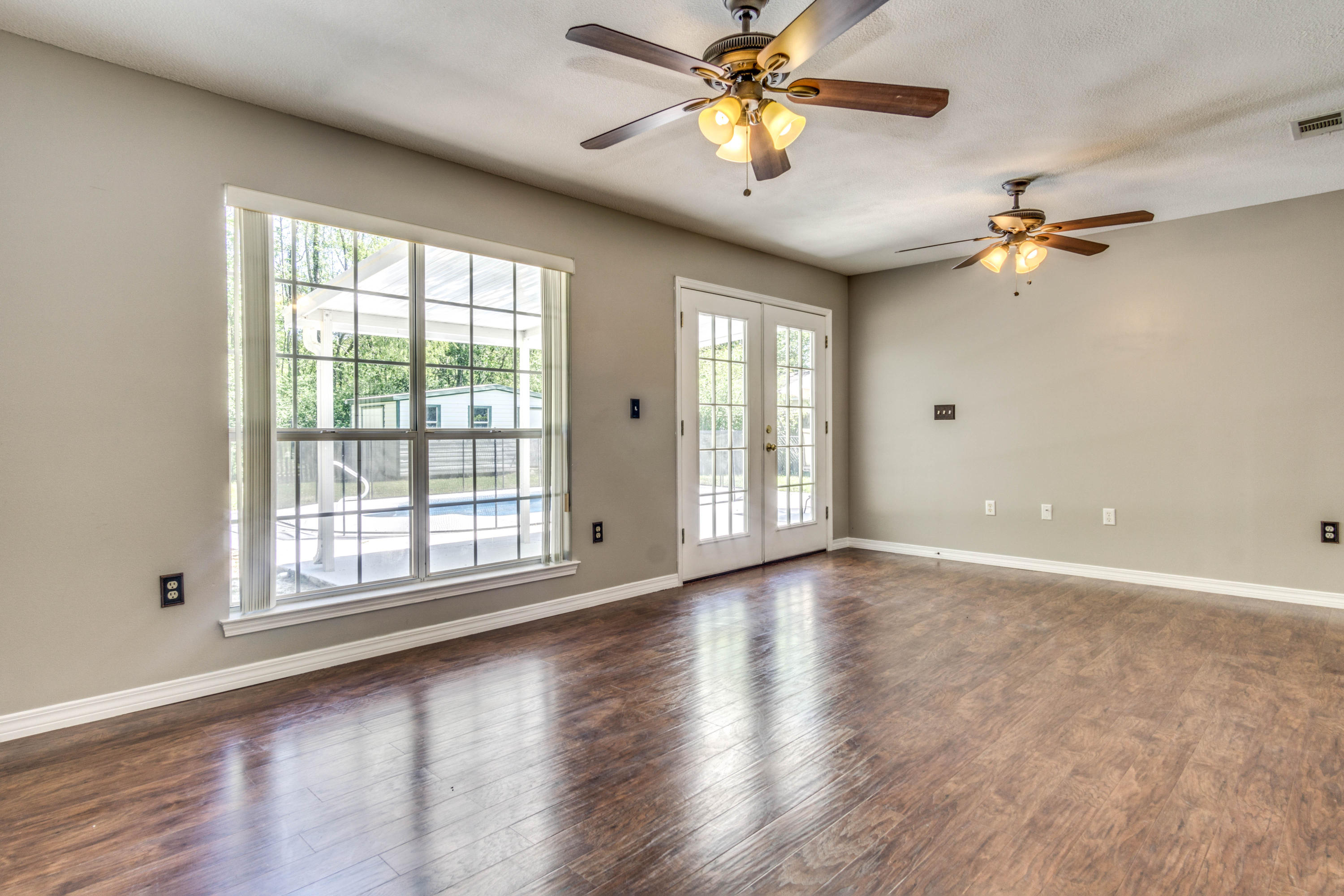 DOGWOOD ESTATES - Residential