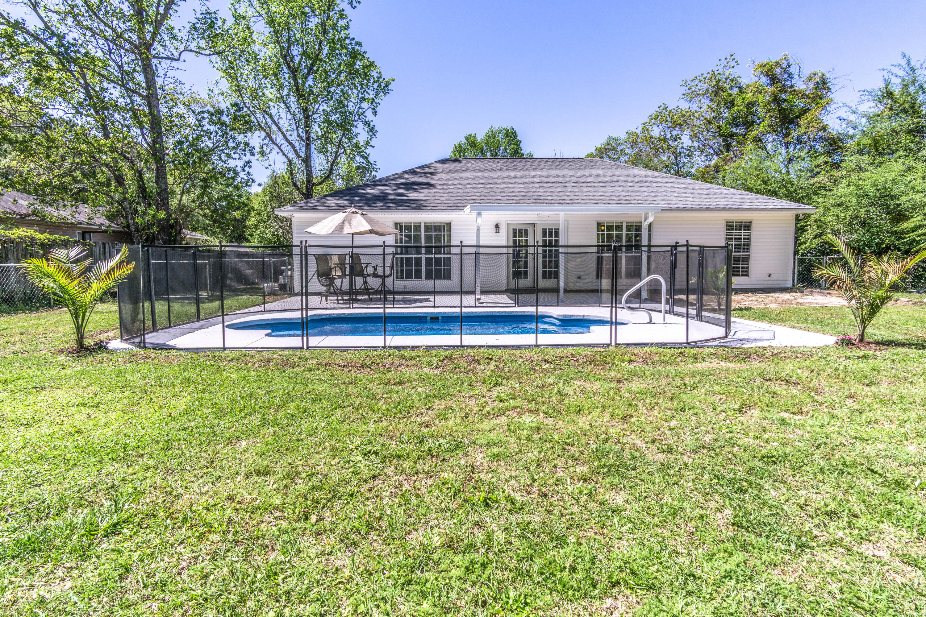 DOGWOOD ESTATES - Residential