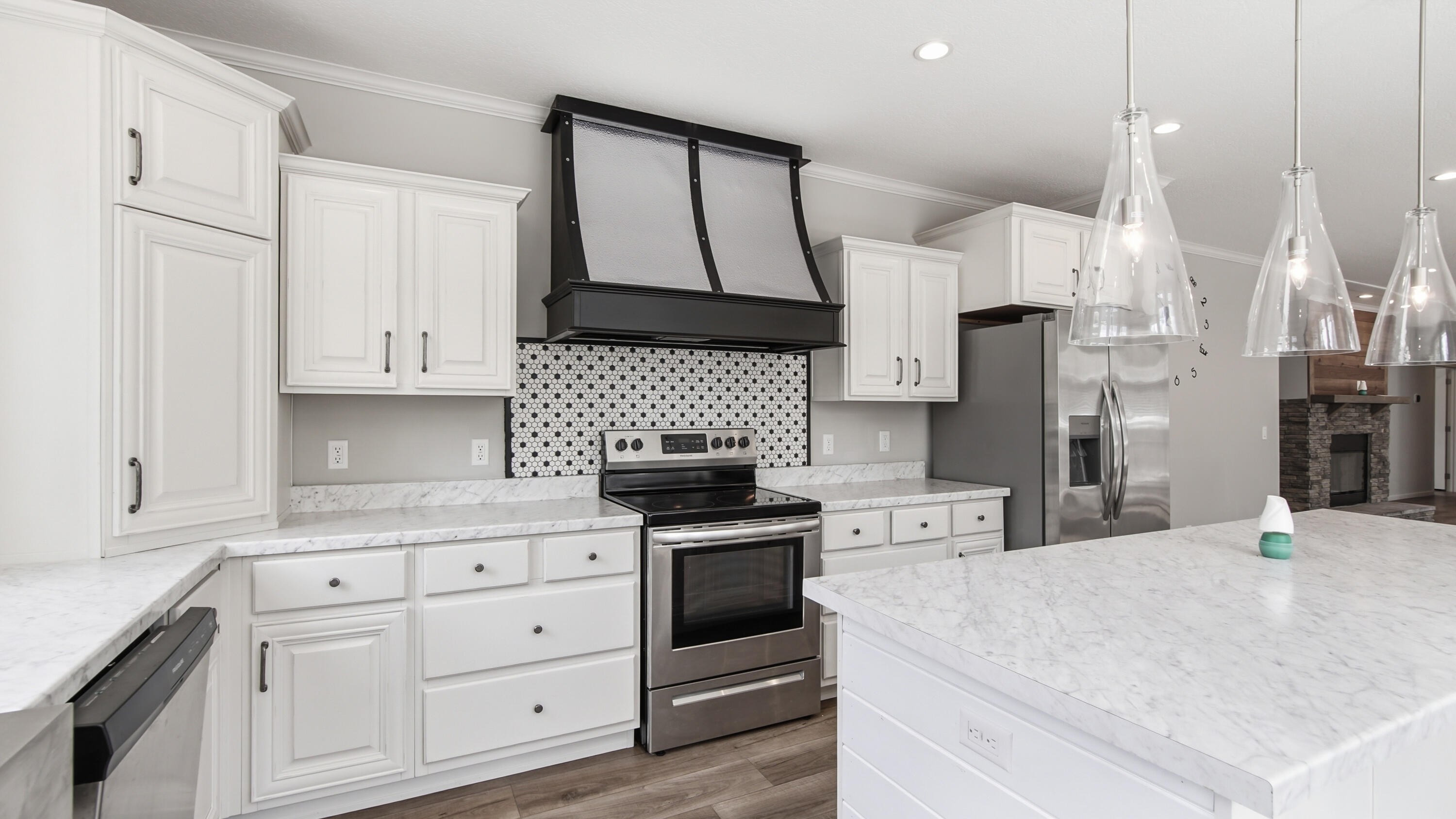 LOTS 7 & 8 BLK 60 OAKWOOD HILLS UNIT III PB 4-2 OR 2693-1075 OR 3030-214 OR 3224-2041 OR 3270-2485 - Residential