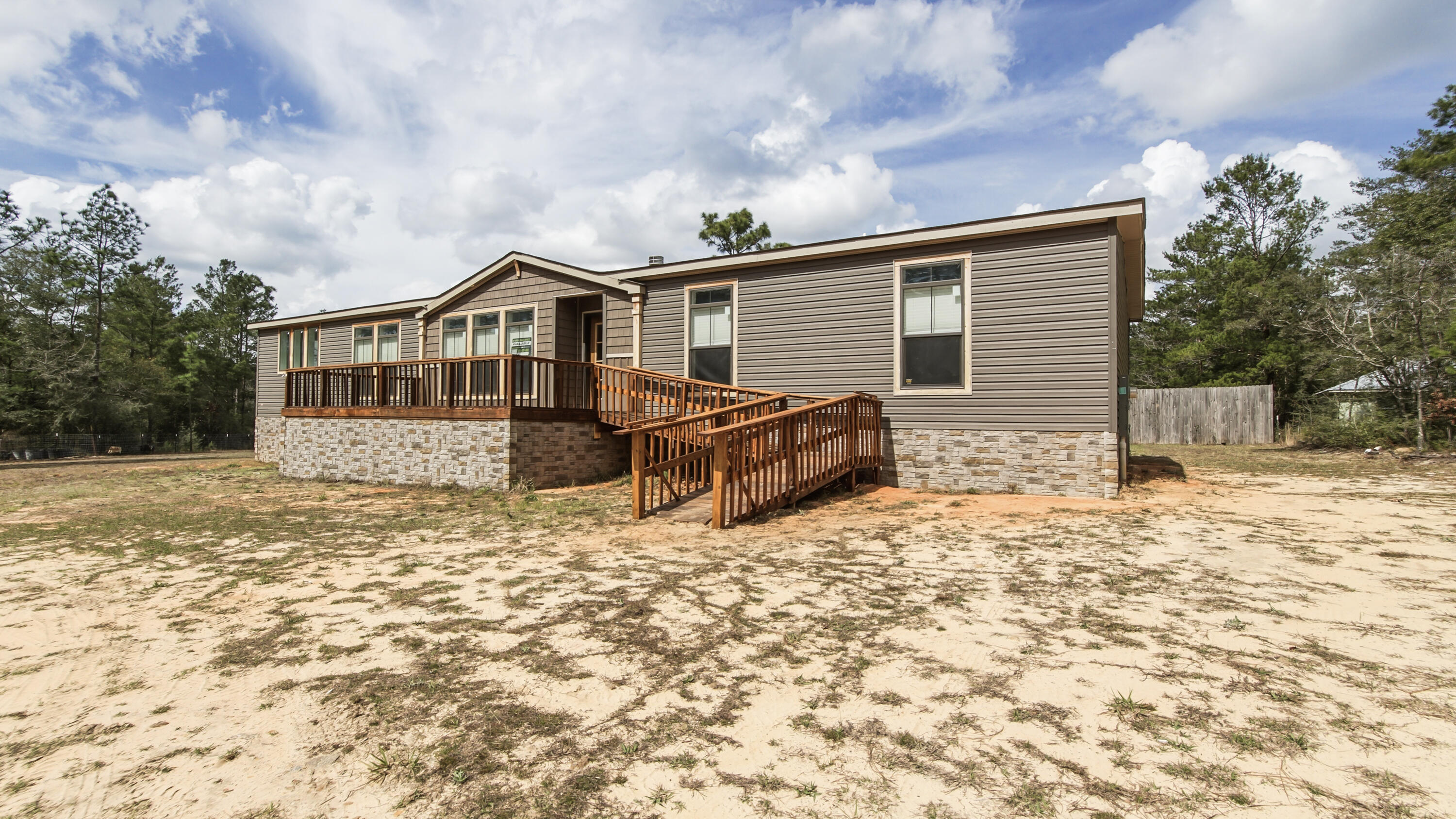 LOTS 7 & 8 BLK 60 OAKWOOD HILLS UNIT III PB 4-2 OR 2693-1075 OR 3030-214 OR 3224-2041 OR 3270-2485 - Residential