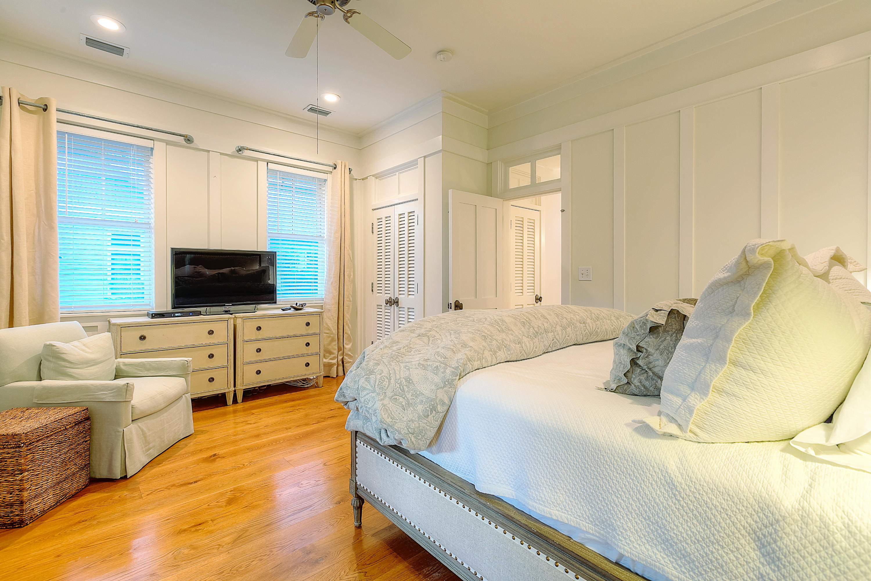 WATERCOLOR - Residential