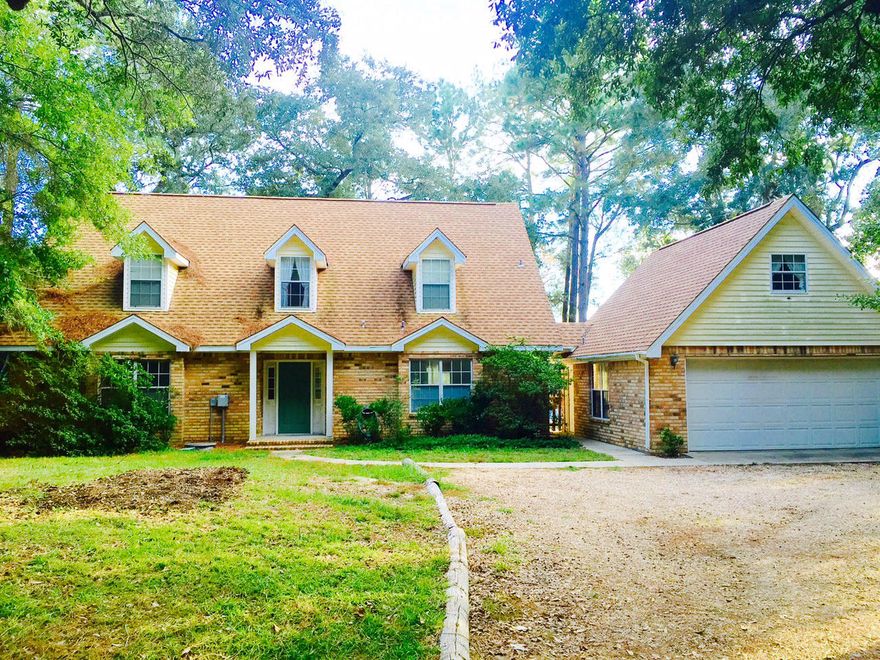 JUST REDUCED!!! Beautiful Waterfront Property on Mallet Bayou in Freeport - 1.25 acres! The value is in the land. Two waterfront lots included. Home, detached garage, and pool are all situated on one lot. You can keep or sell the adjacent waterfront lot. This gracious retreat backs to lush vegetation and the natural beauty of Mallet Bayou, providing ample privacy for the perfect backyard oasis. The breathtaking views of the bayou capture the true essence of waterfront living and all within 20 minutes from the nearest beach access. You can really have the best of both worlds; quiet and seclusion yet just a short drive to all the action of the emerald coast. Property like this doesn't come along very often. Survey is available. It's a MUST SEE! Sellers motivated!