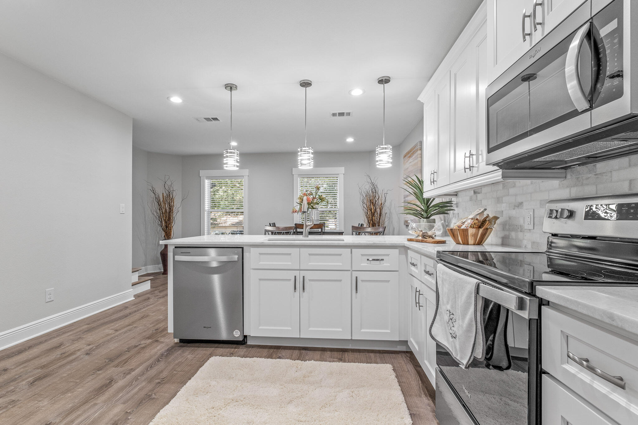 BEACONS BEND - Residential