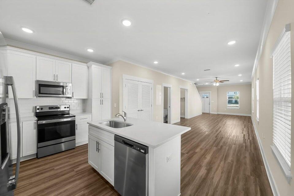 VERANDAS AT FREEPORT - Residential Lease