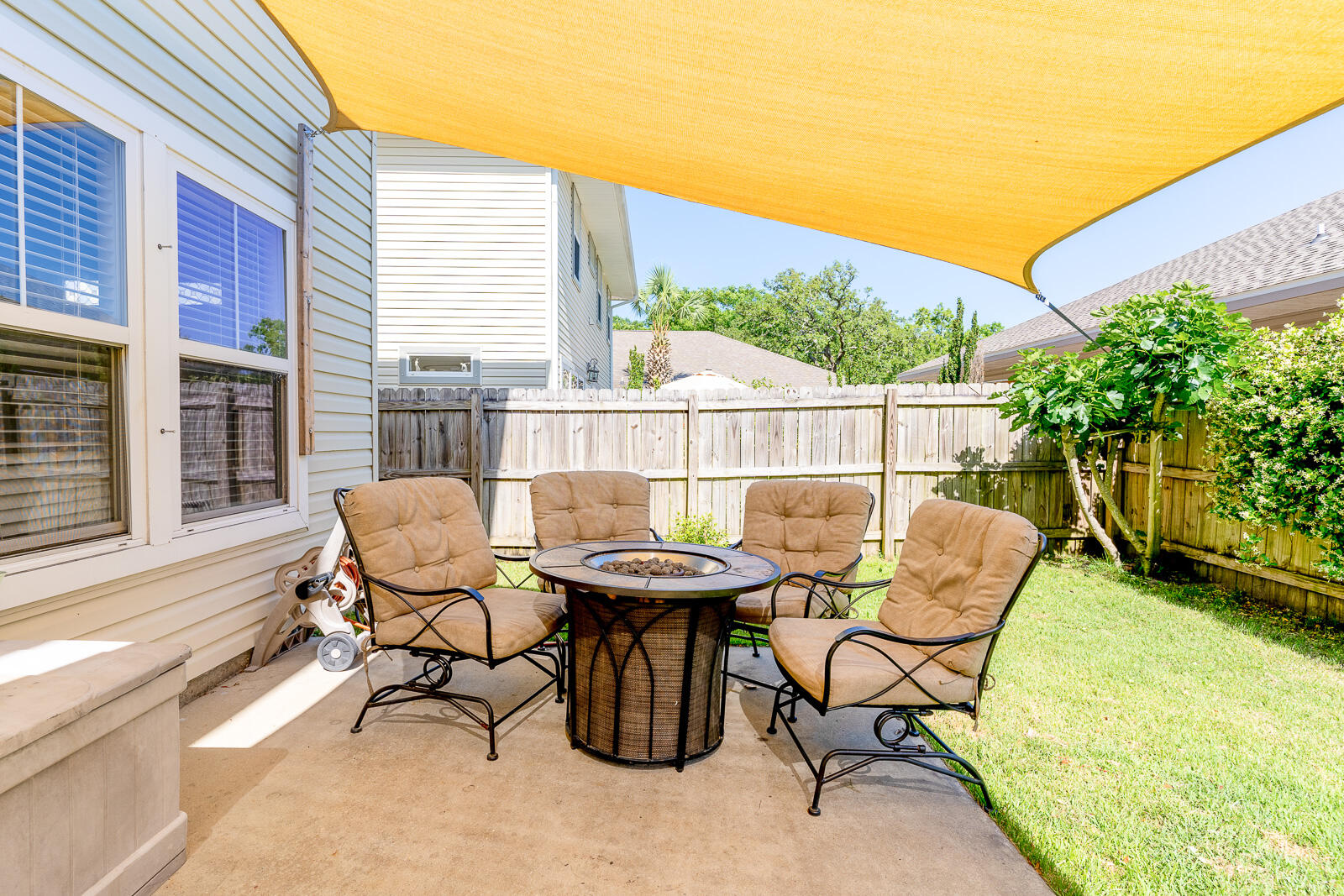 TANAGER OAKS - Residential