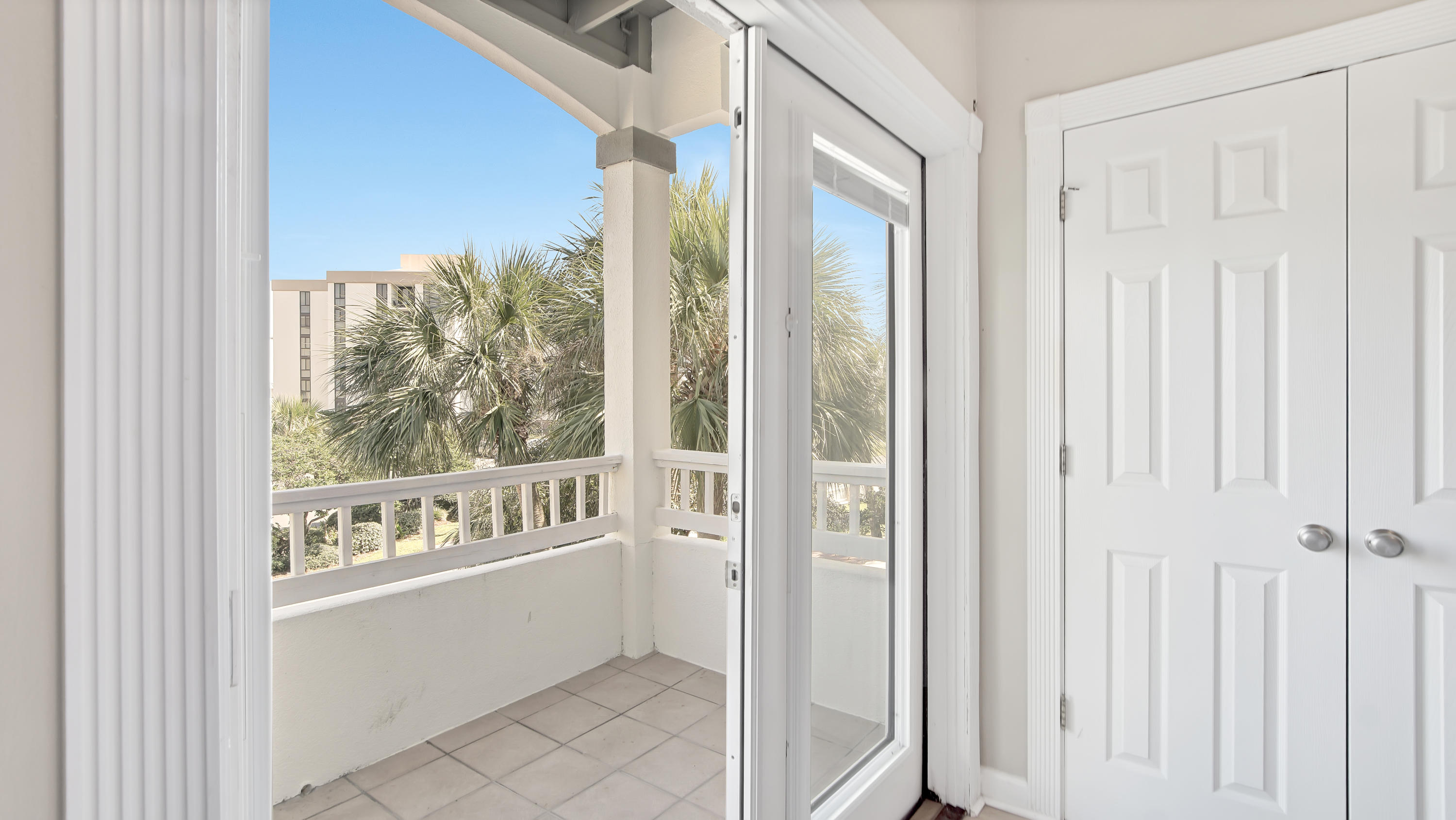 TERRA COTTA TERRACE - Residential