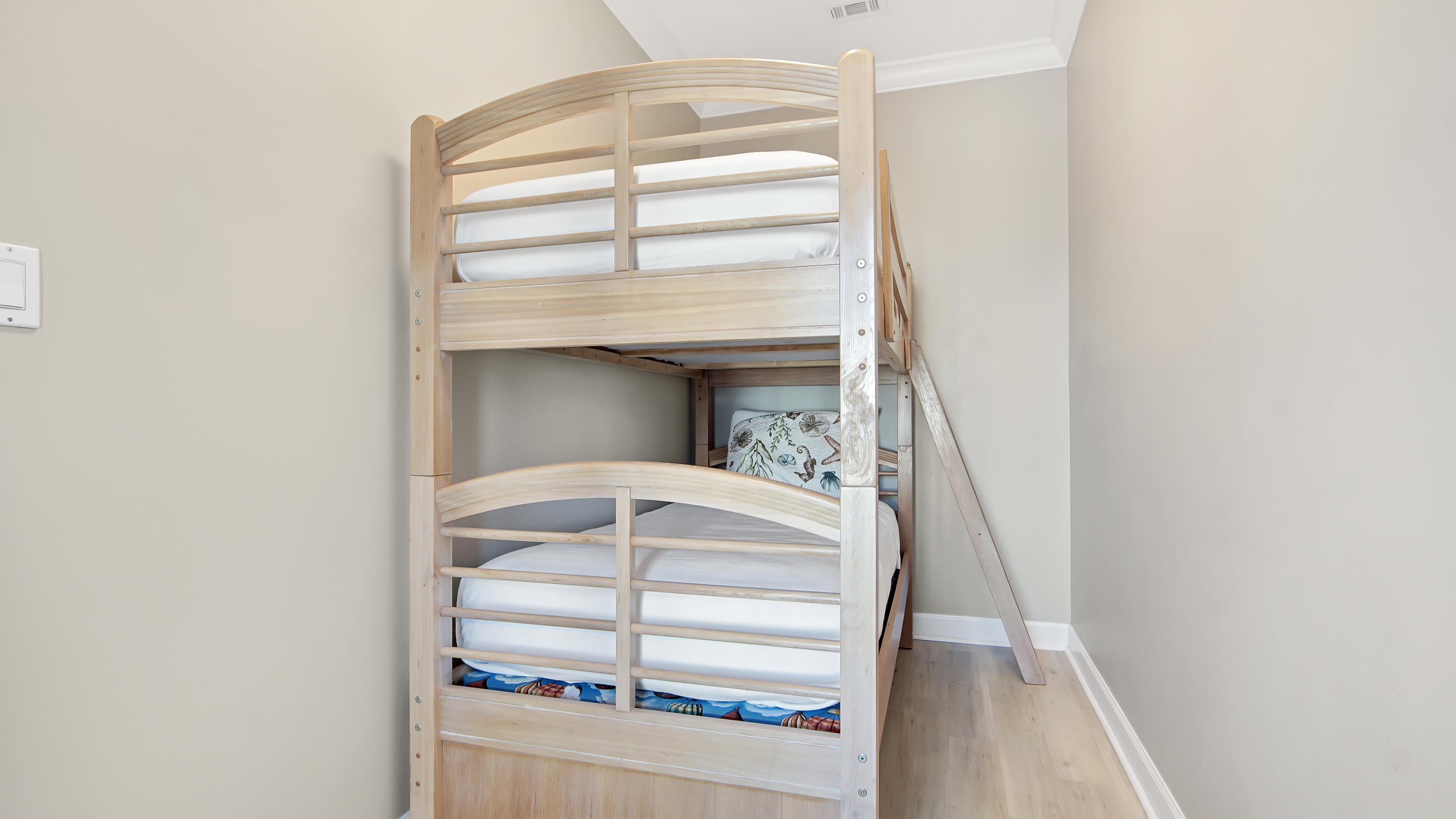 TERRA COTTA TERRACE - Residential