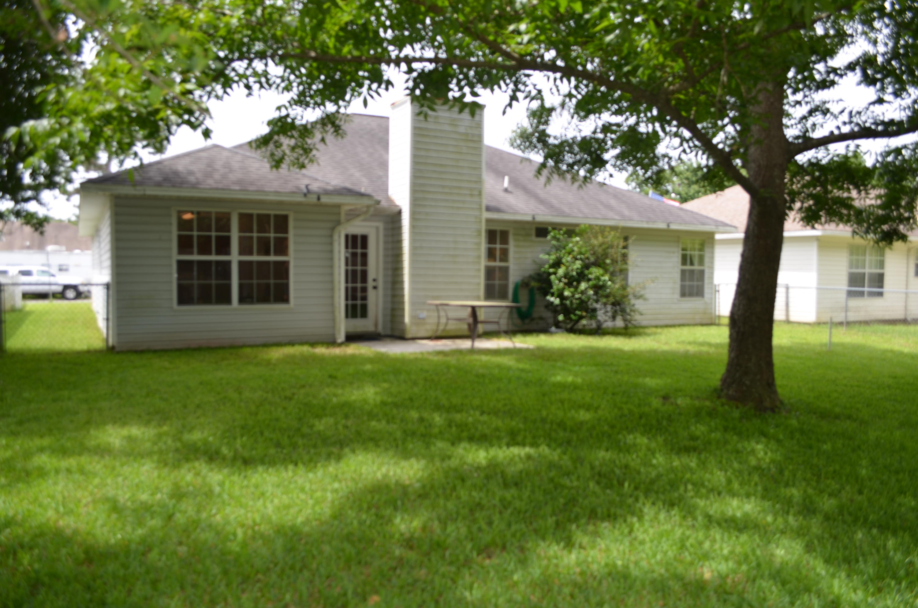 MILLS LANDING - Residential Lease