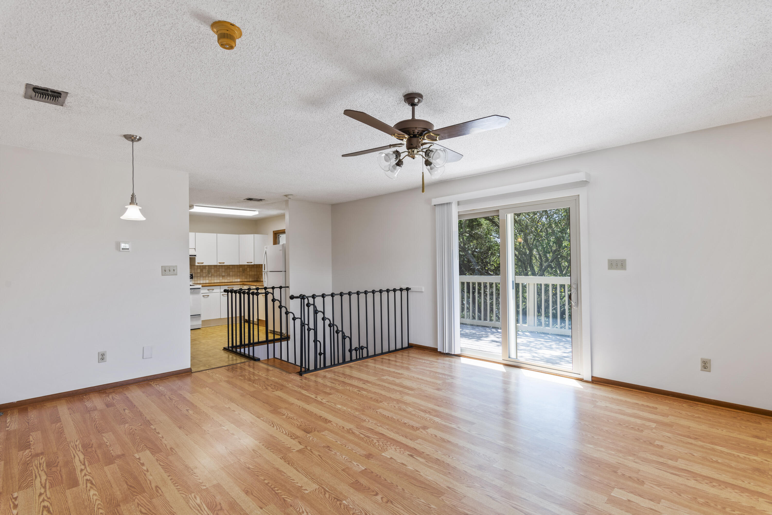 BLUE MOUNTAIN BEACH - Residential