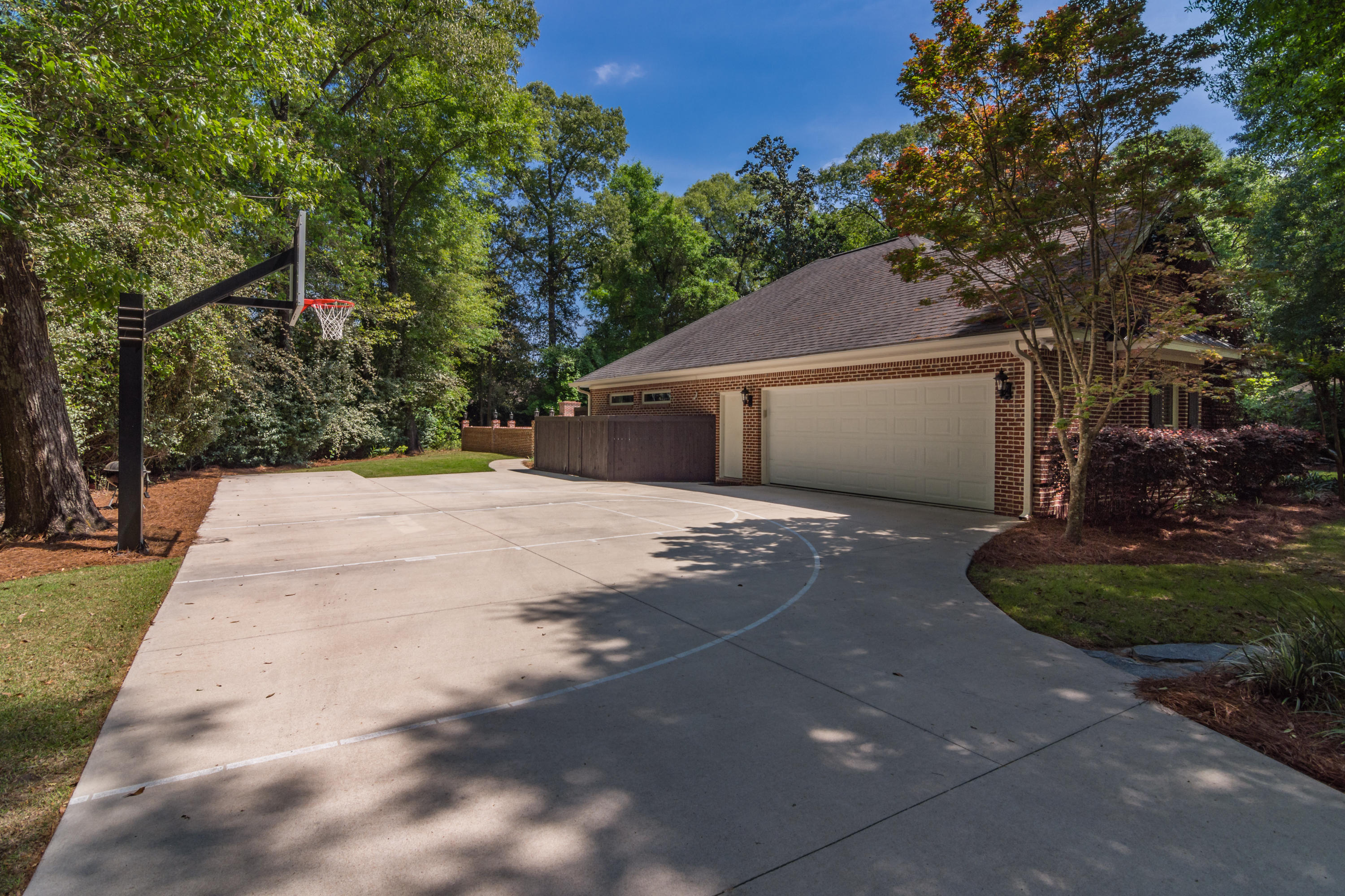 CLAIRE'S VINEYARD - Residential