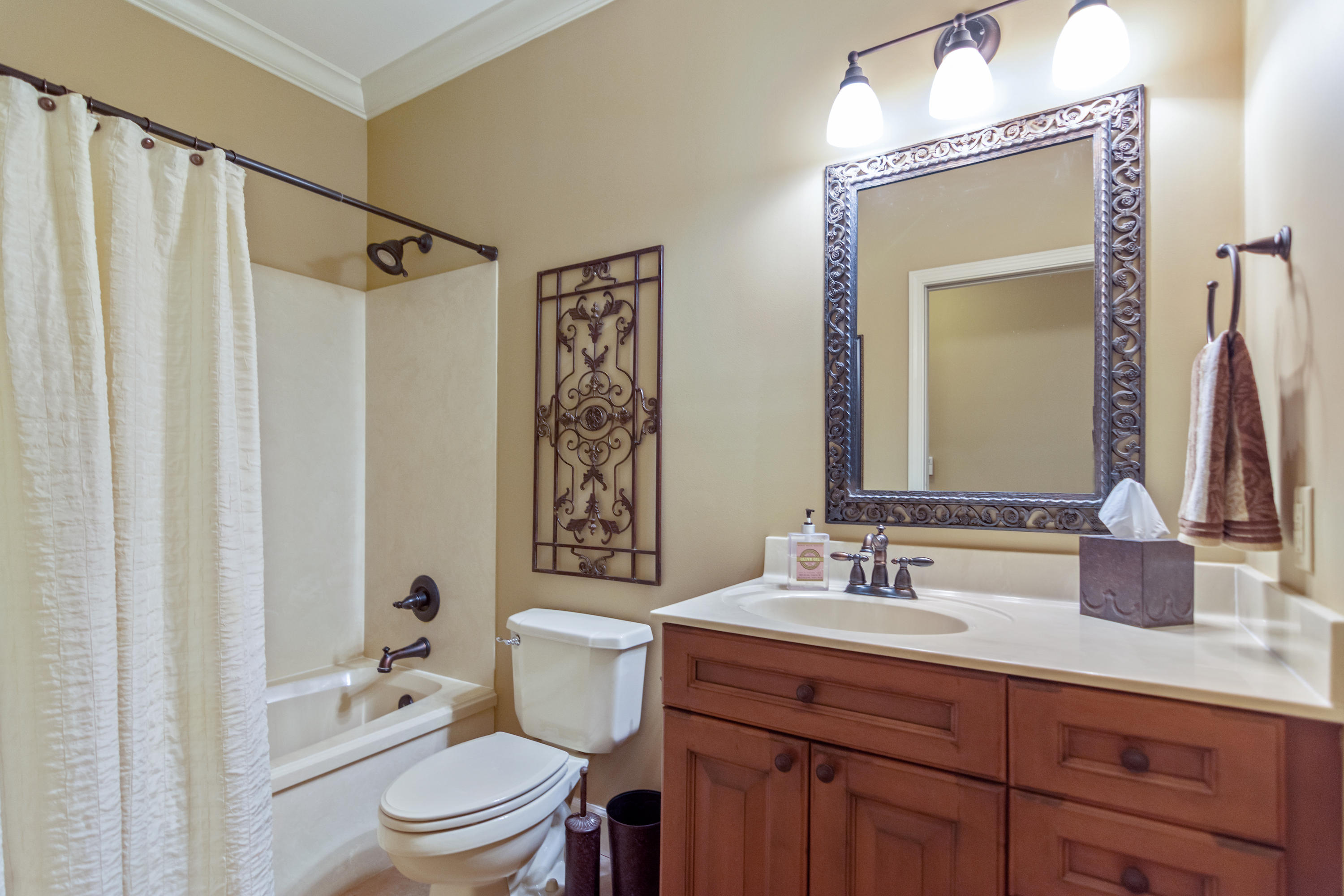 CLAIRE'S VINEYARD - Residential