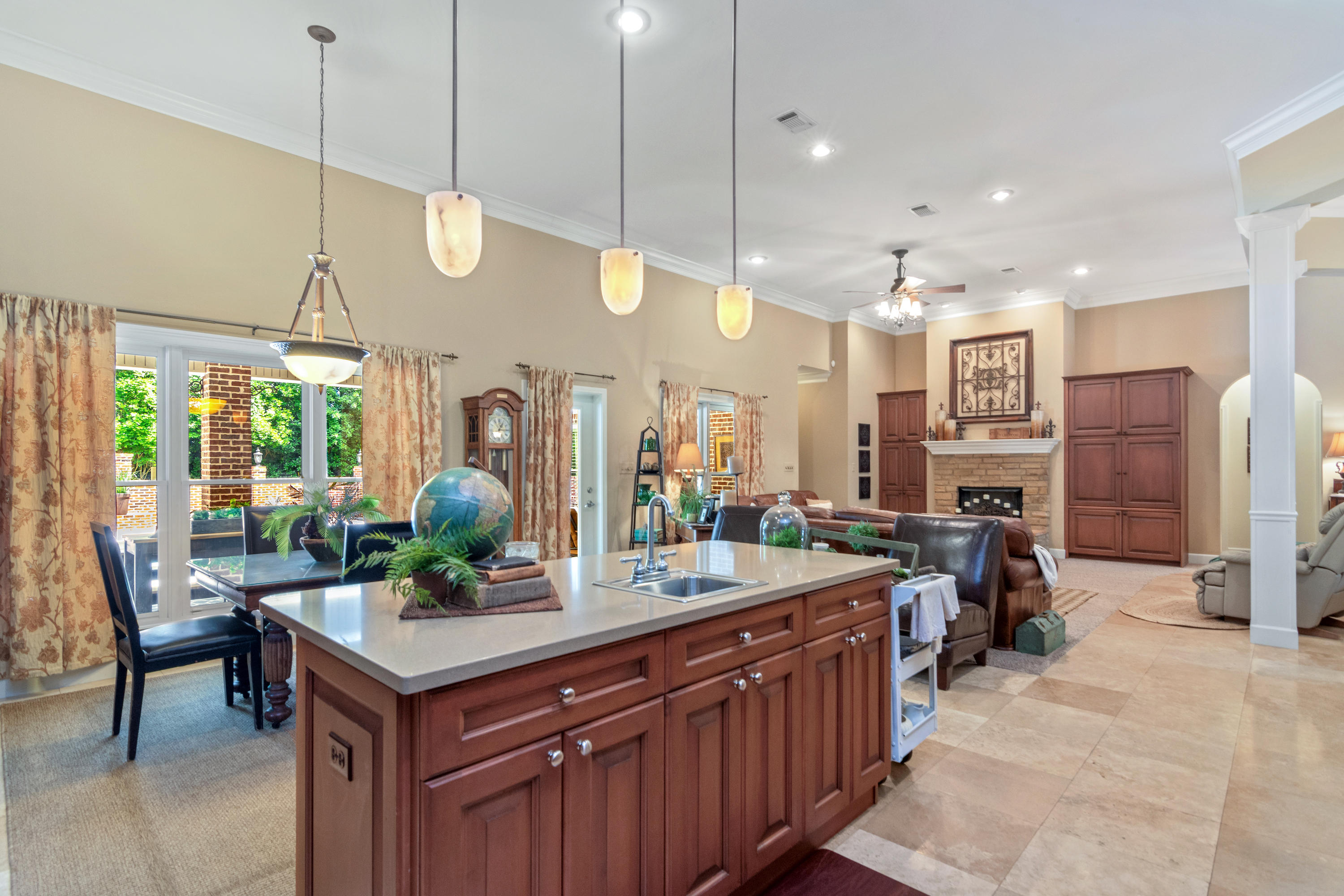 CLAIRE'S VINEYARD - Residential