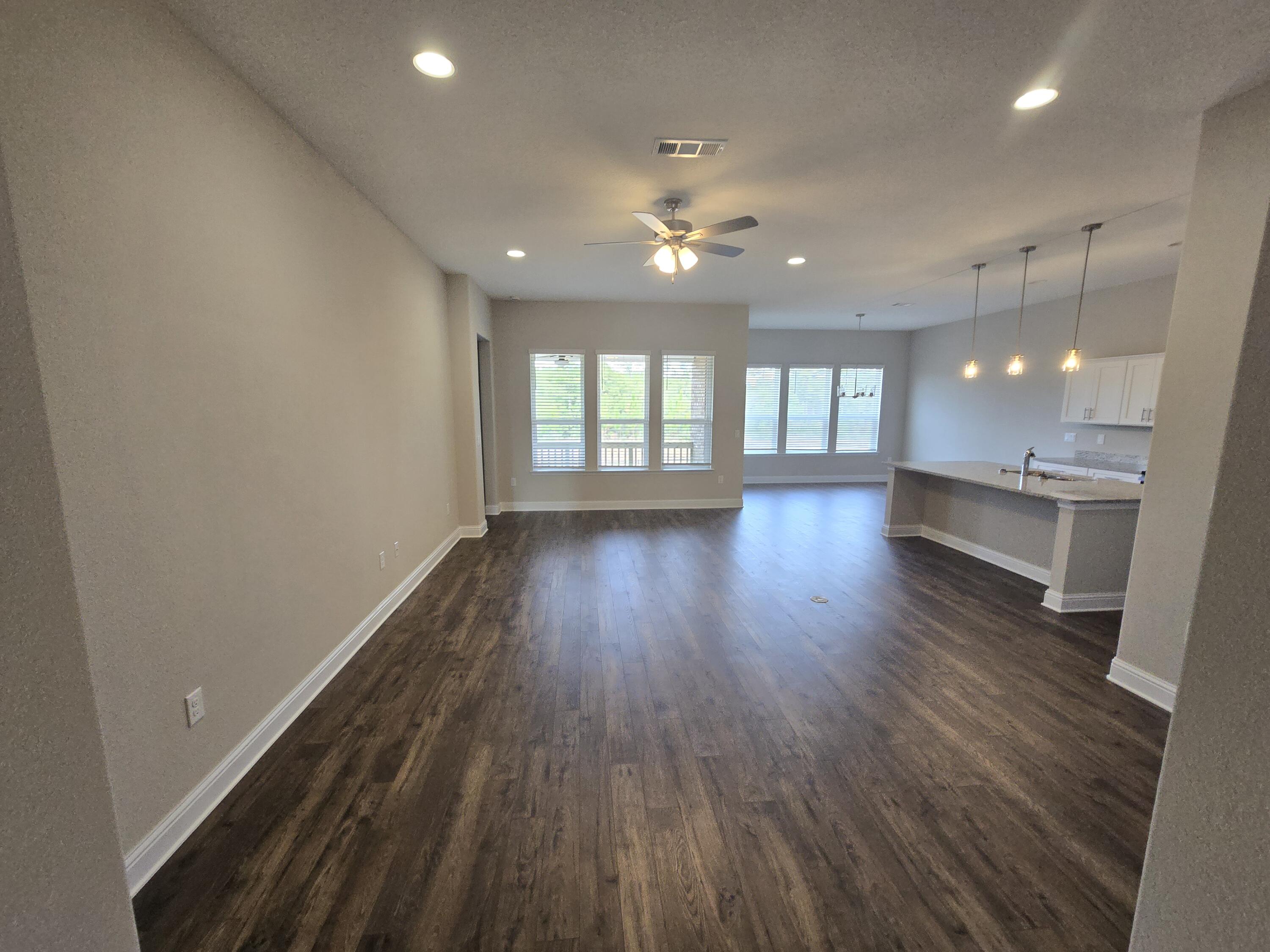 Nature Lake - Residential