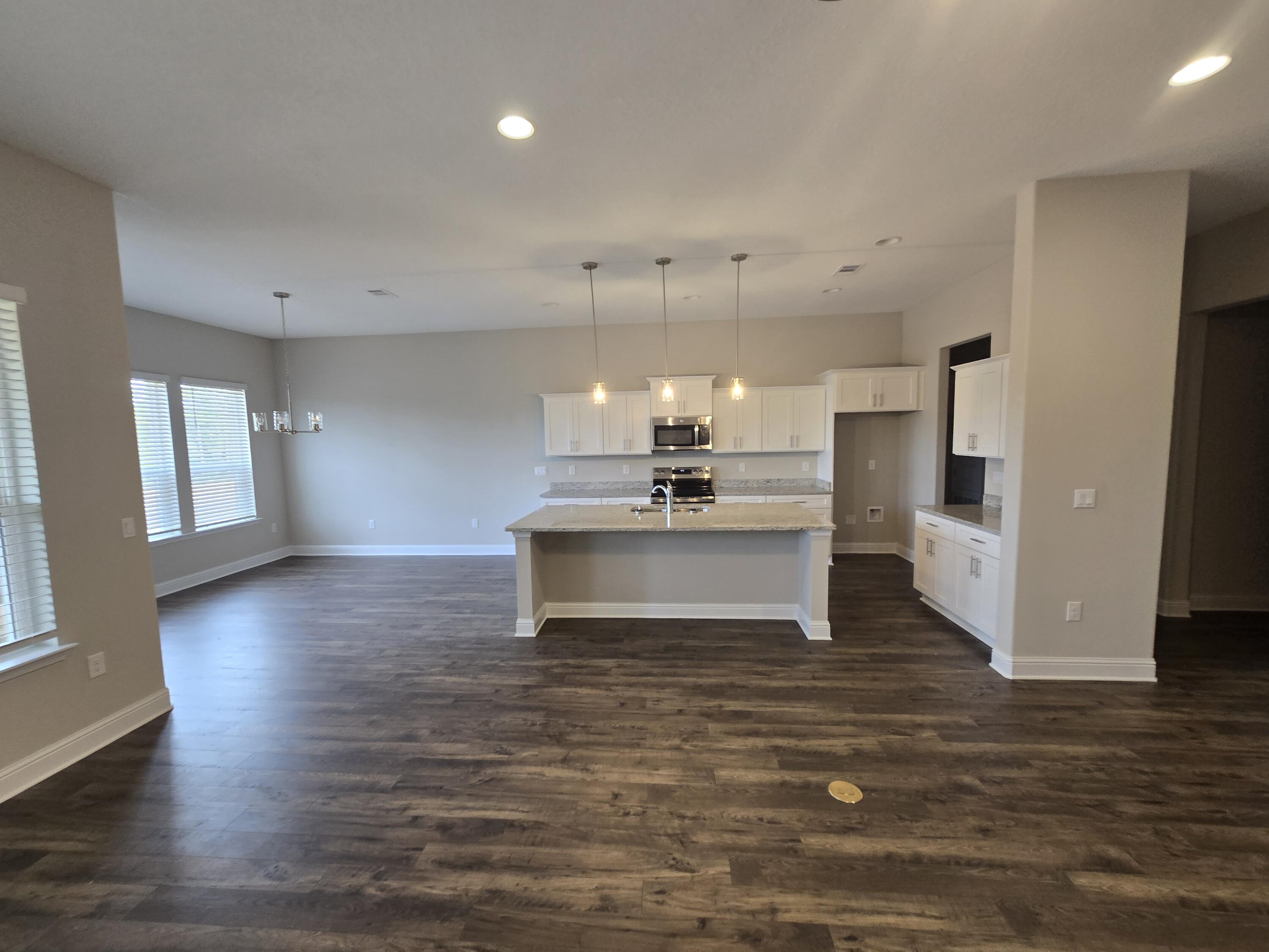 Nature Lake - Residential