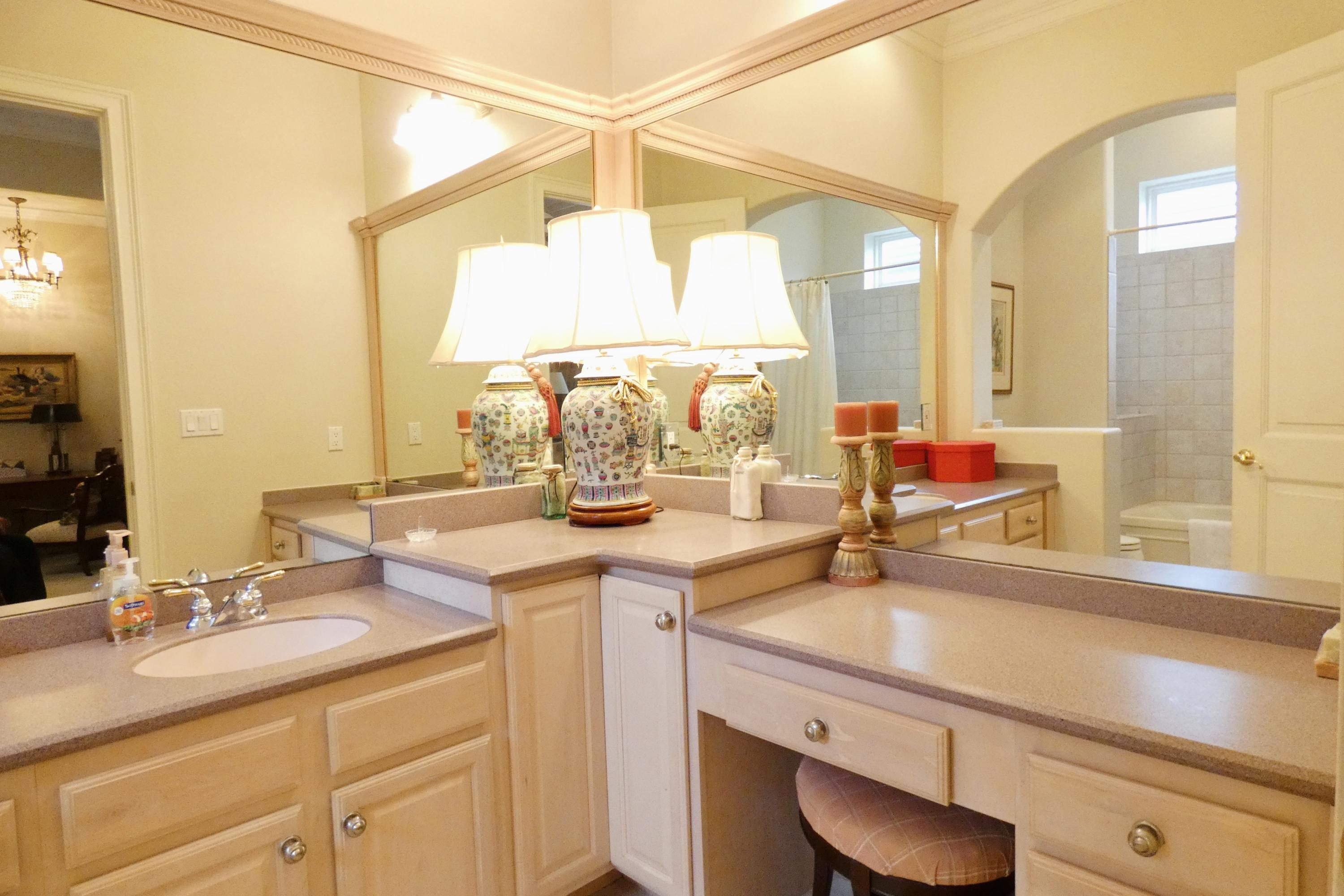 REGATTA BAY - Residential