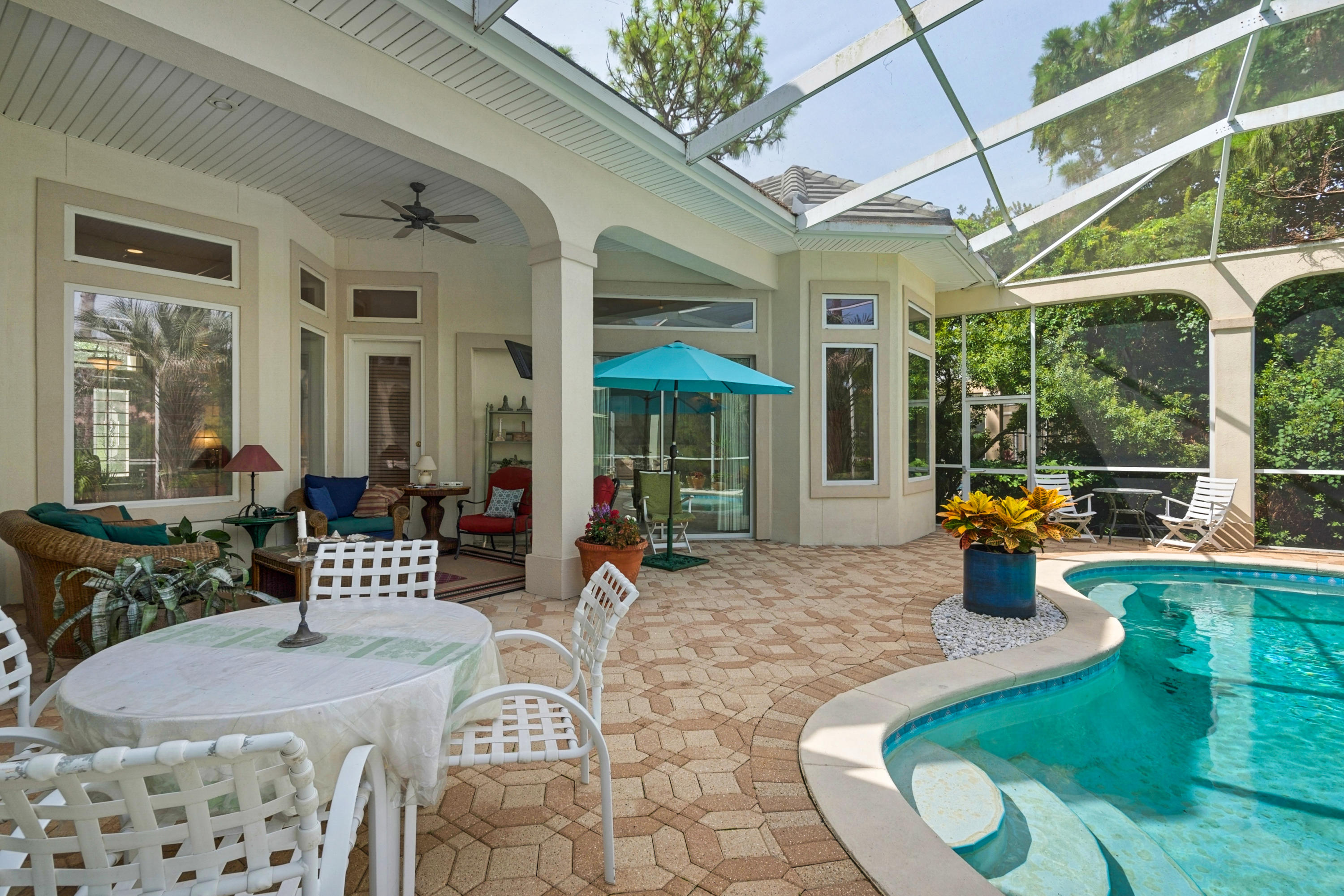REGATTA BAY - Residential