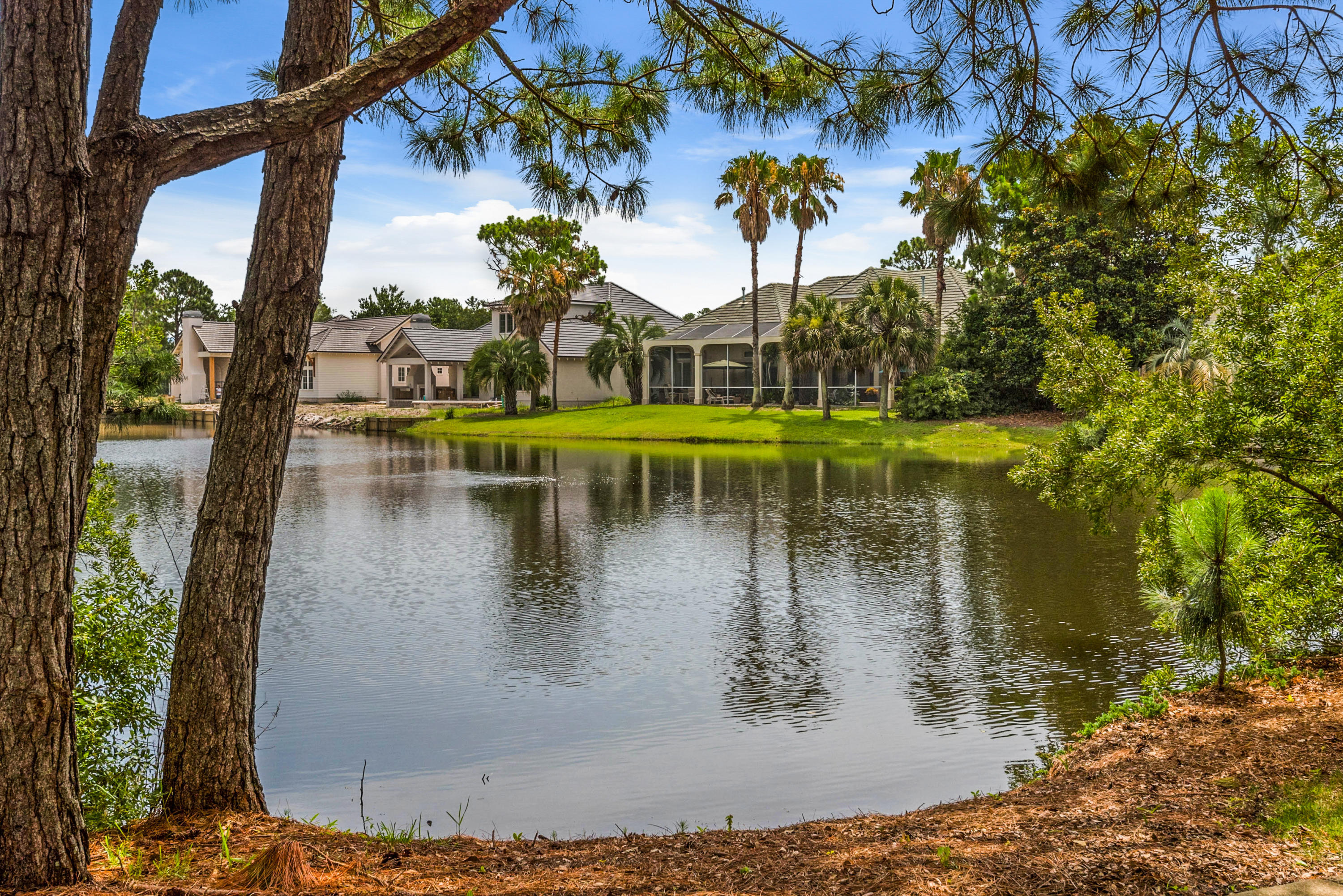 REGATTA BAY - Residential