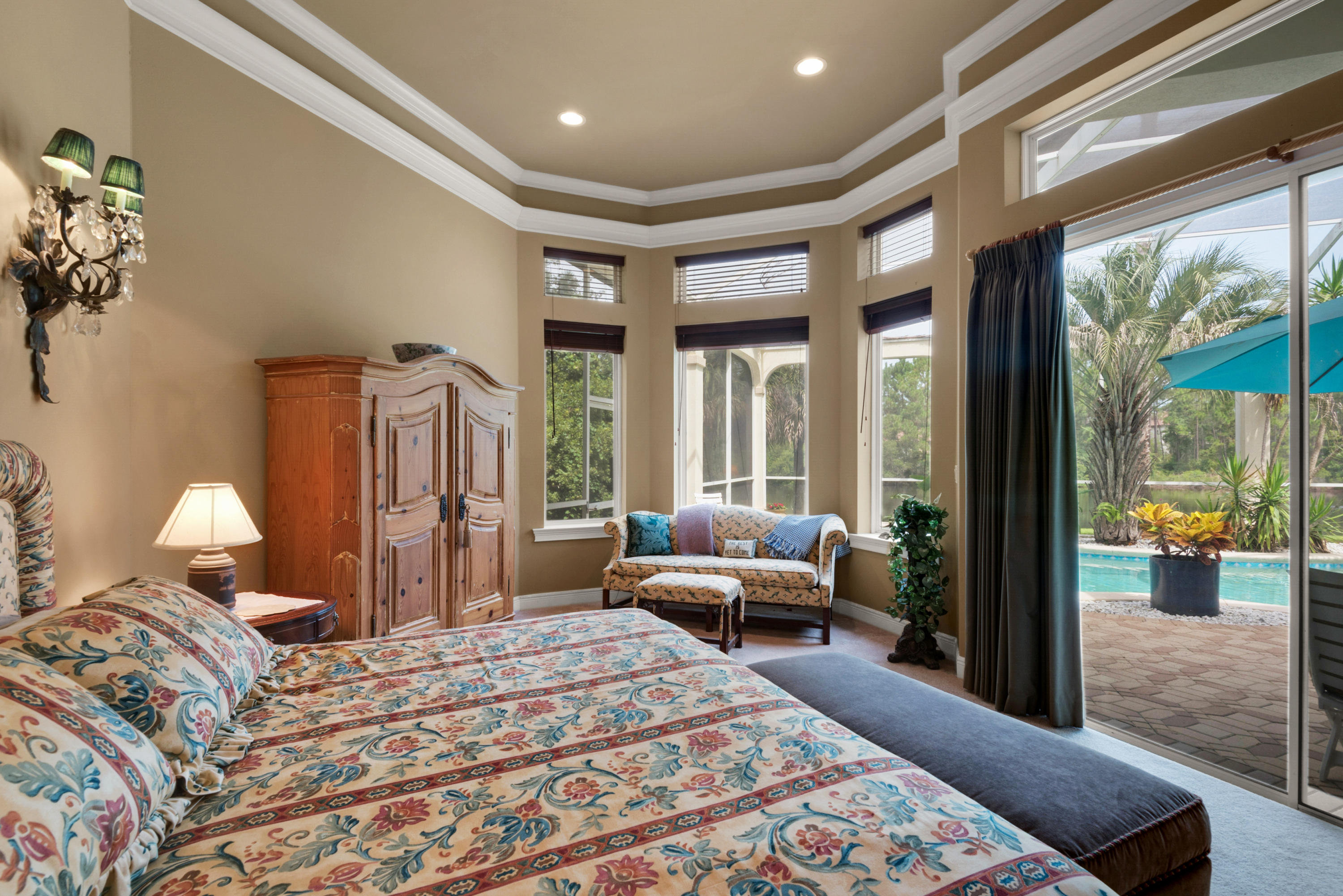 REGATTA BAY - Residential